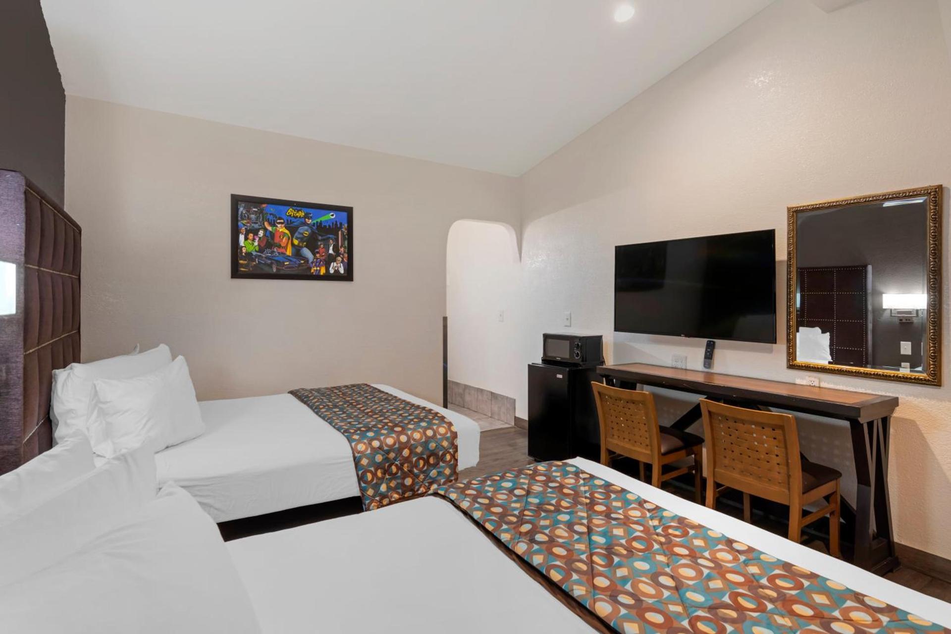 Anaheim Discovery Inn and Suites photo 98