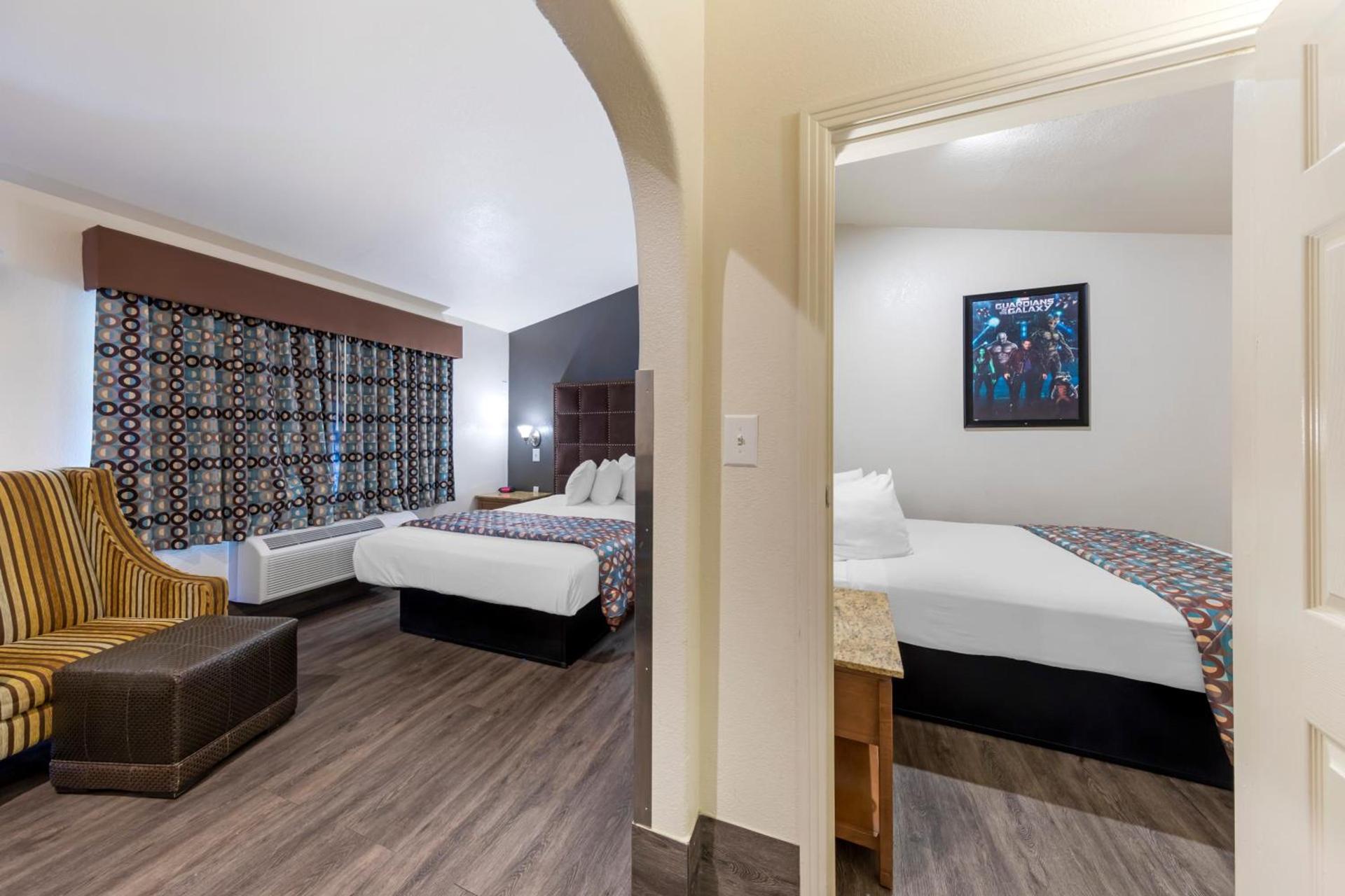 Anaheim Discovery Inn and Suites photo 88