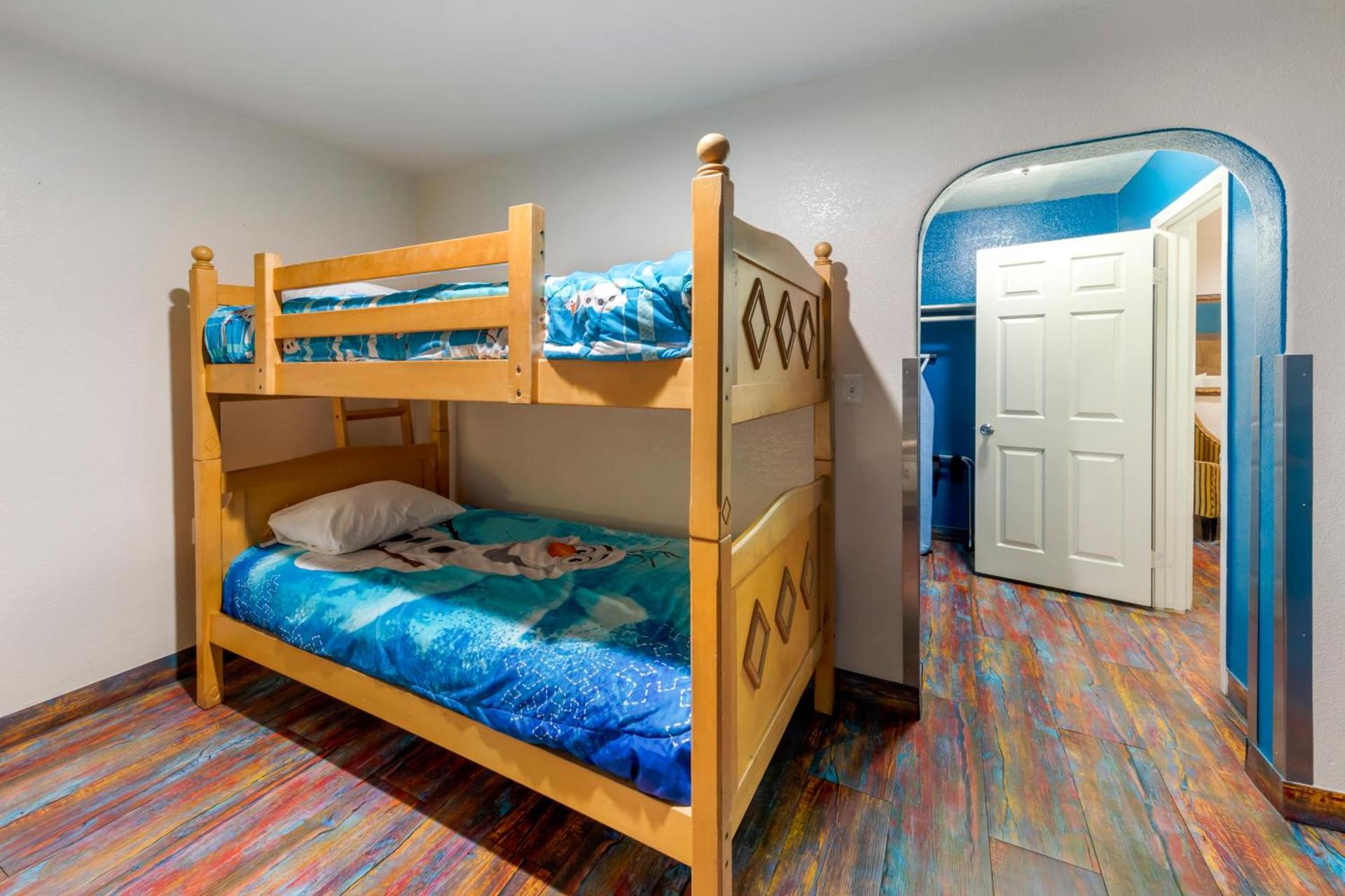 Anaheim Discovery Inn and Suites photo 86