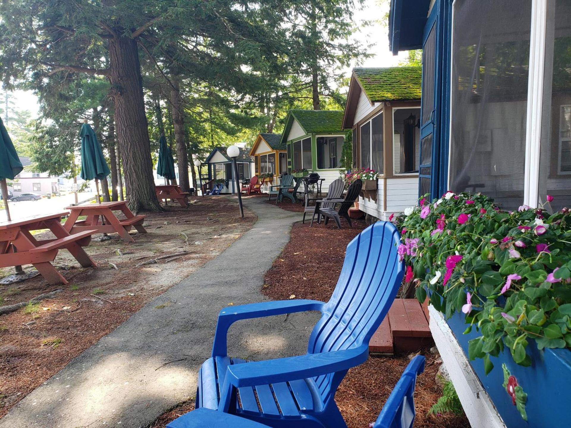 Weirs Beach Motel & Cottages photo 29
