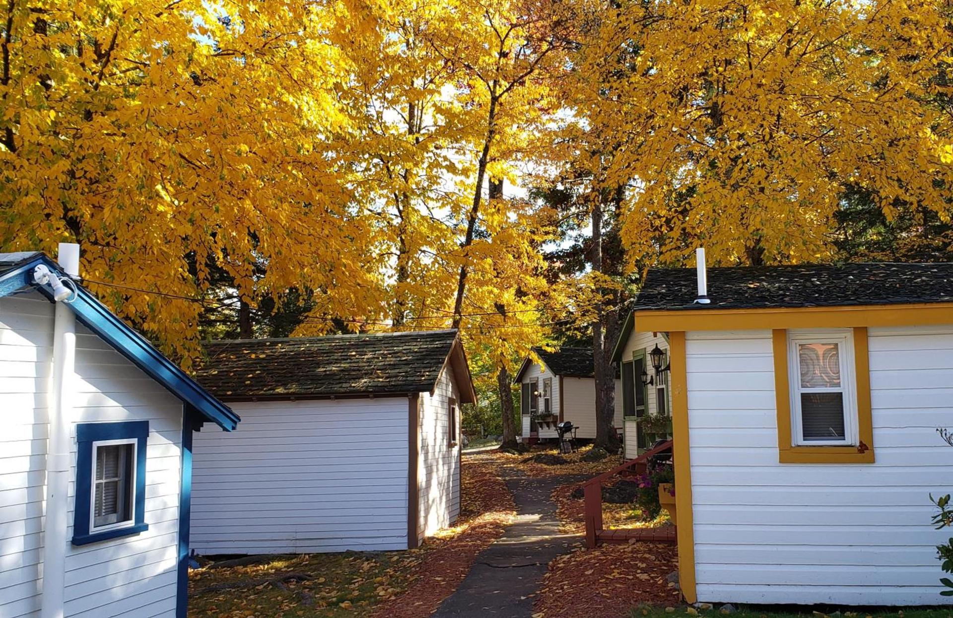 Weirs Beach Motel & Cottages photo 31