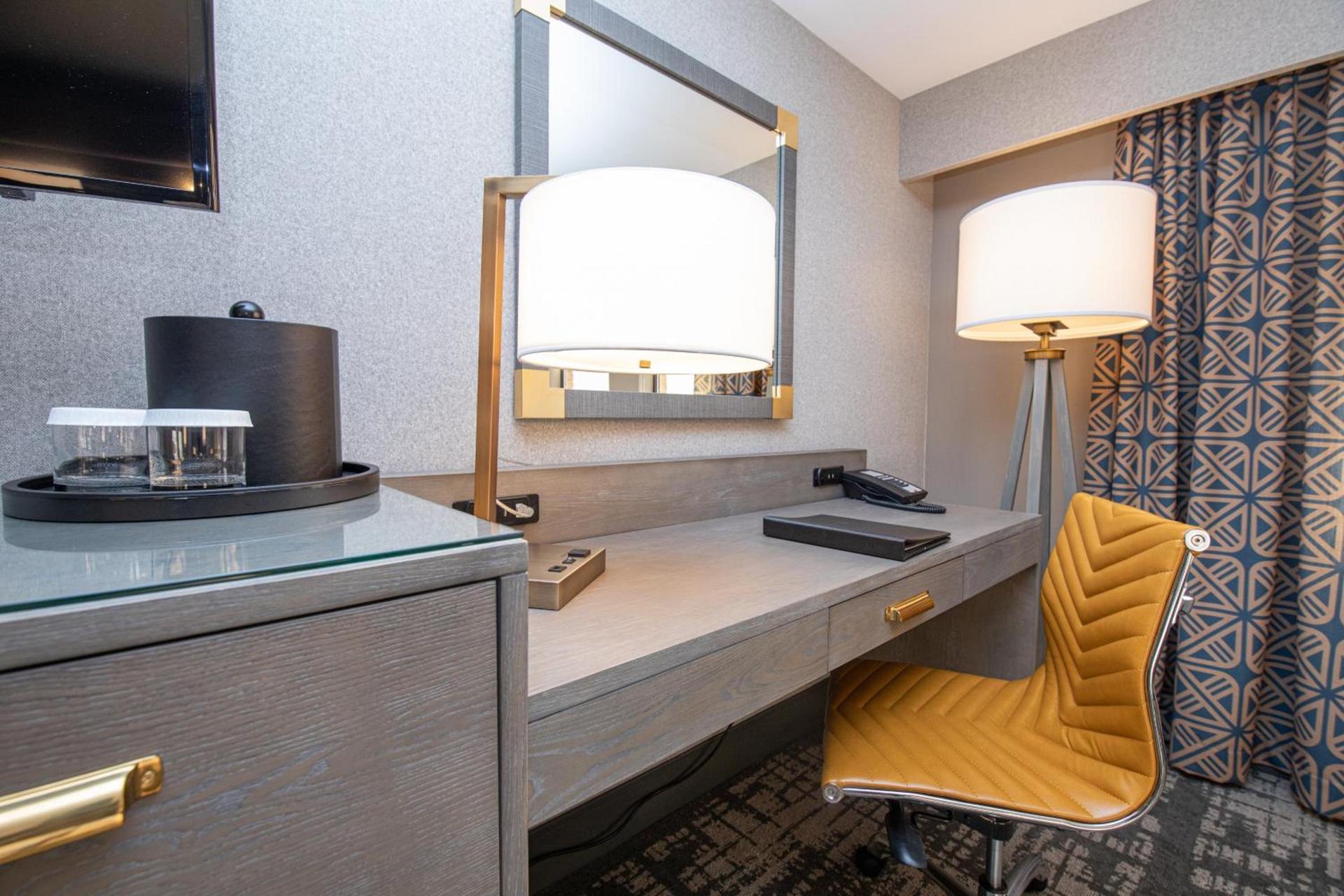 Crowne Plaza Providence-Warwick (Airport) by IHG photo 74