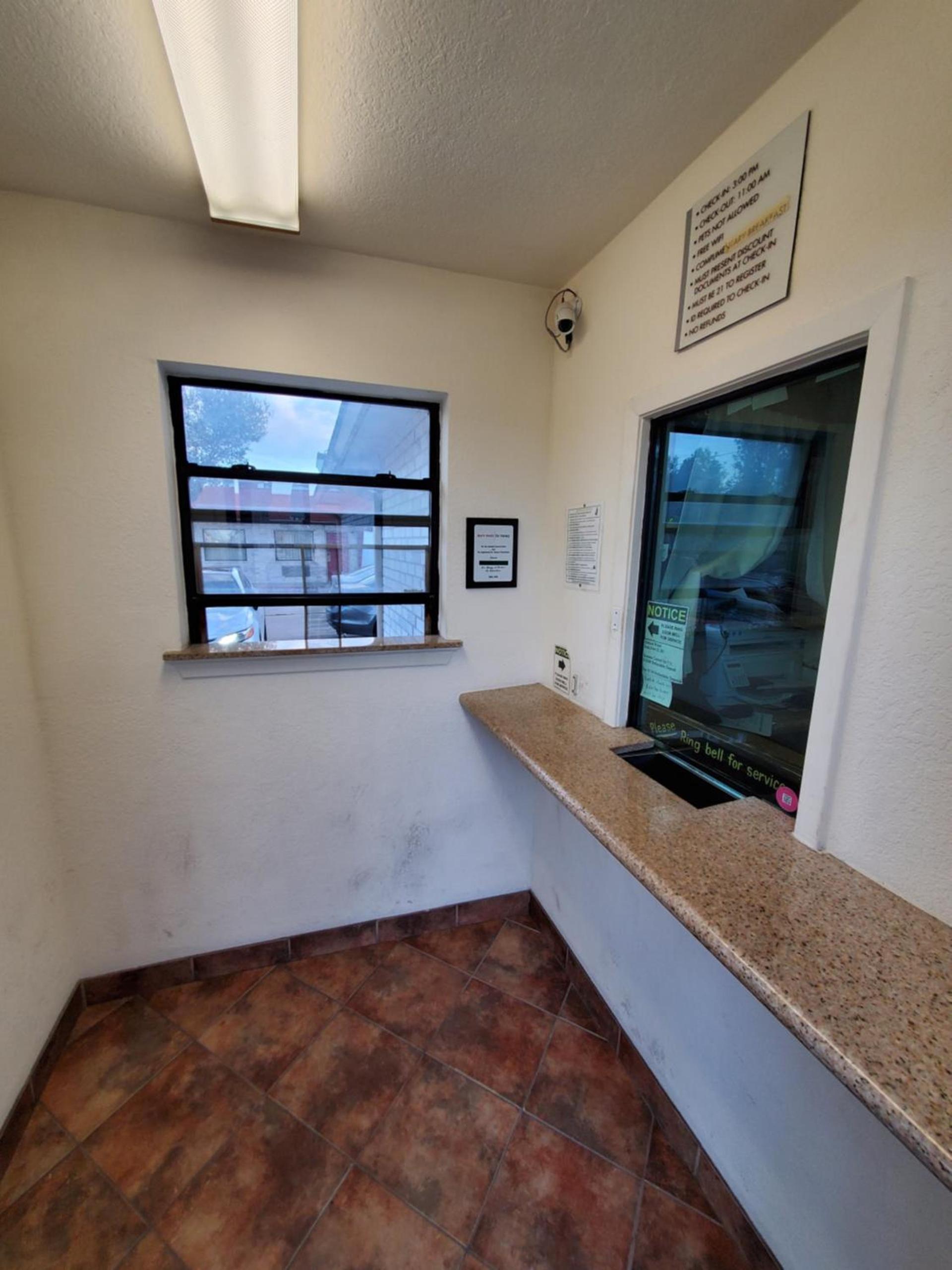 River Inn Motel photo 24