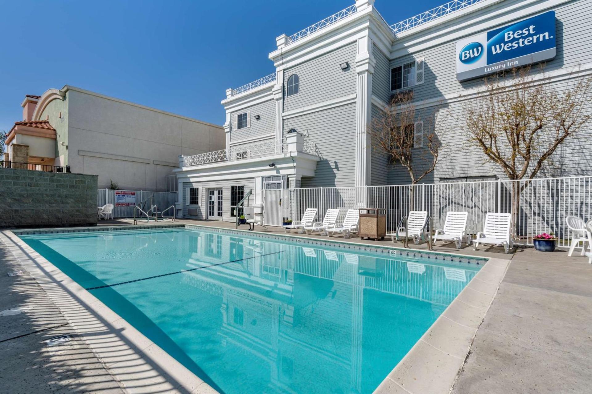 Best Western Luxury Inn photo 23
