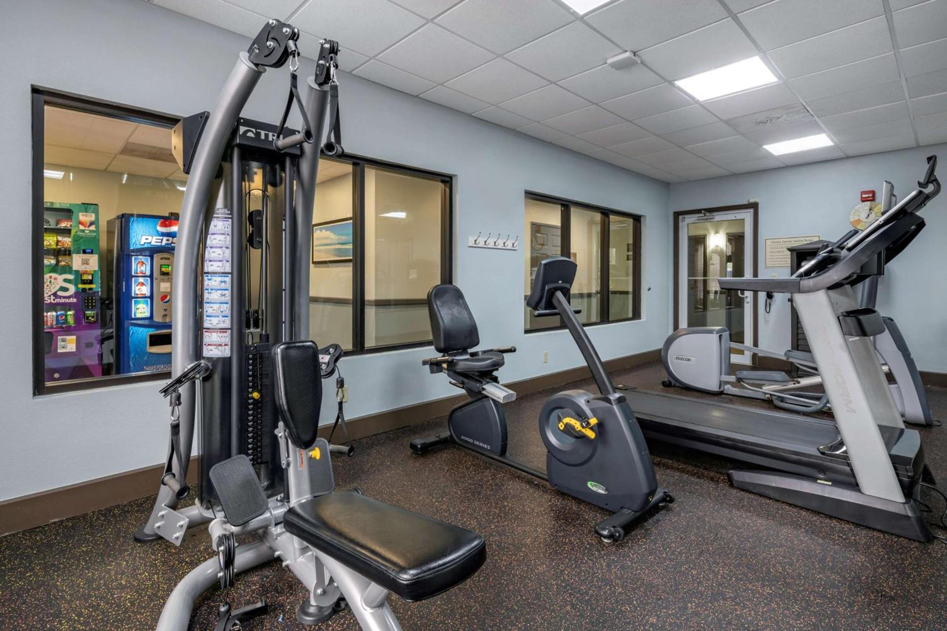 Best Western Plus Bradenton Gateway Hotel photo 26