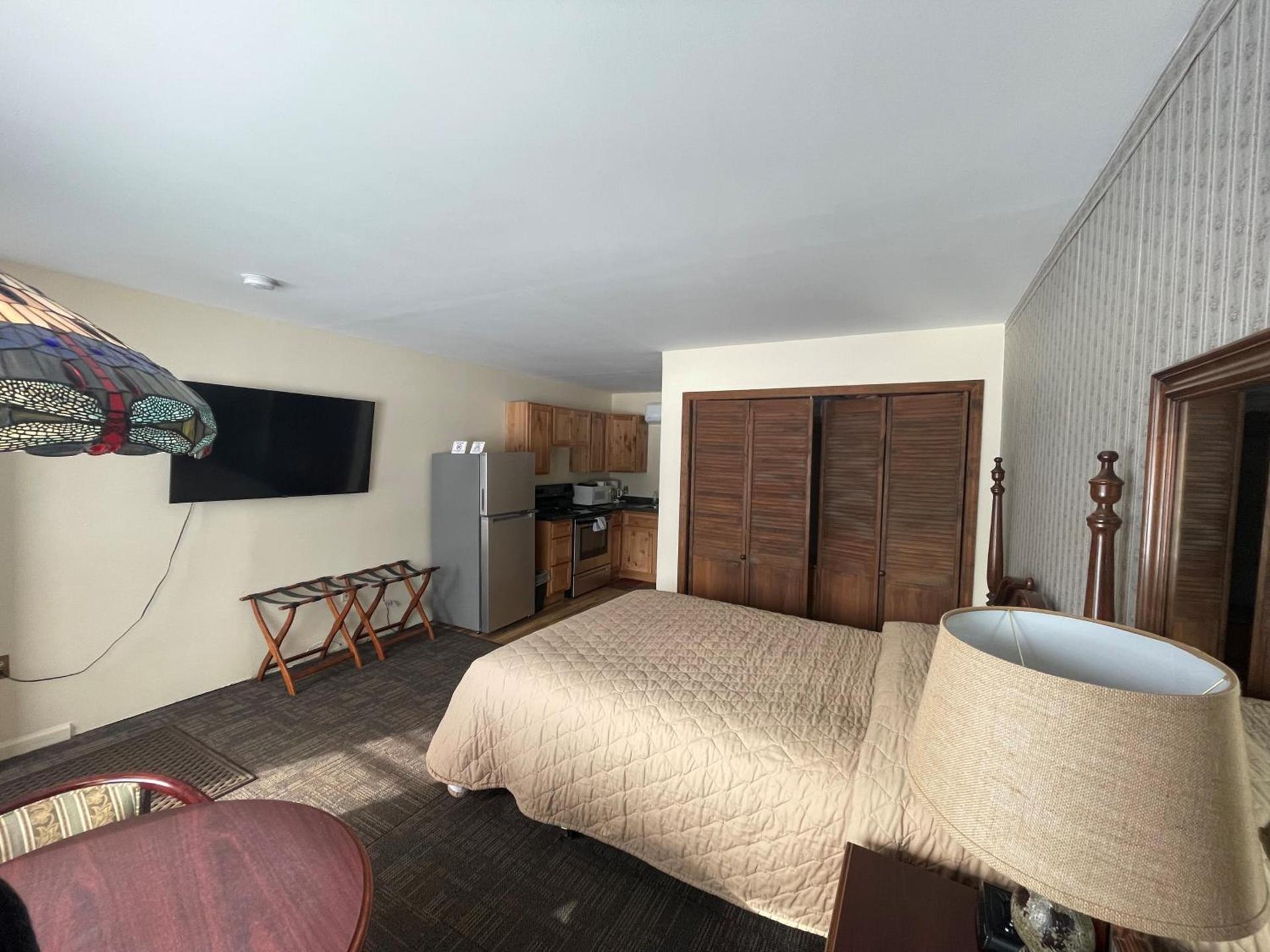 Sara Placid Inn & Suites photo 68