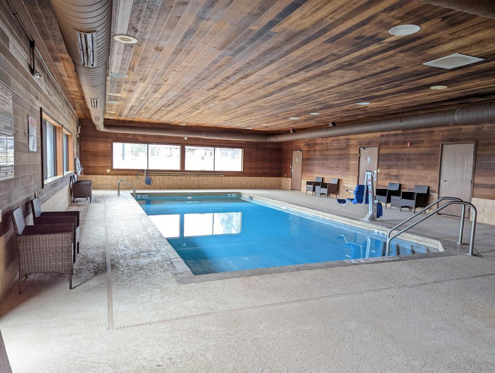 Cobblestone Inn & Suites - Merrill photo 26