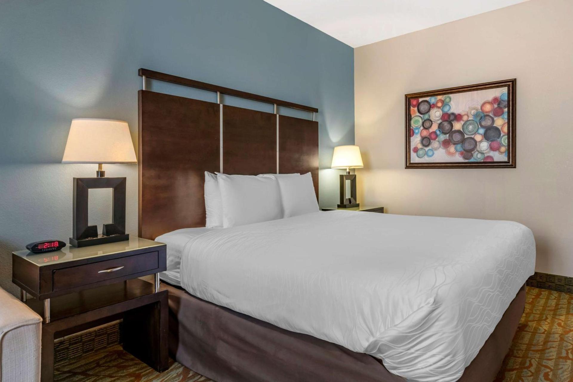 Best Western Plus Bradenton Gateway Hotel photo 13