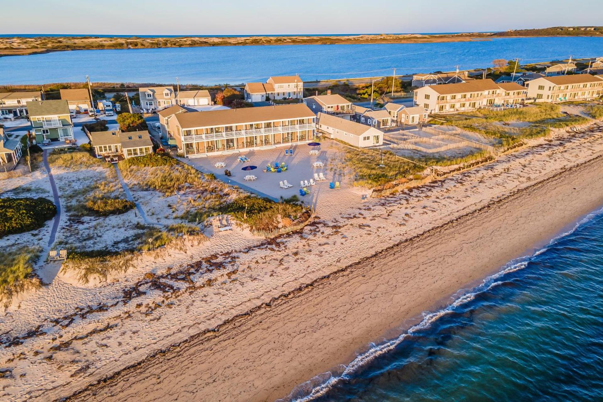 Sandbars Inn photo 2