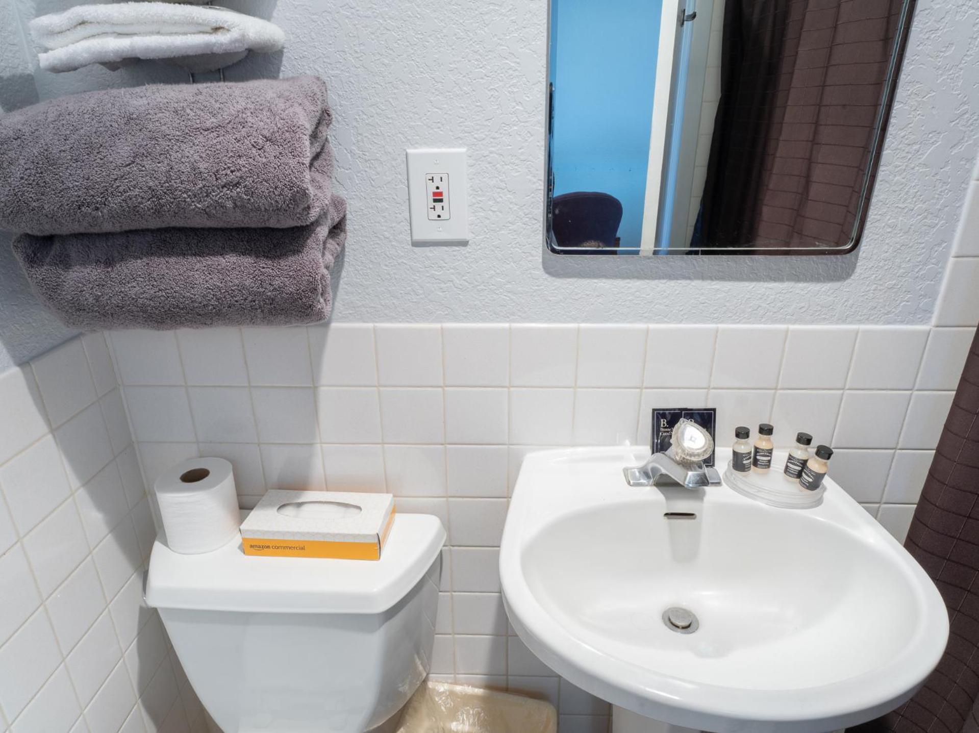 Siesta Motel Colfax WA photo 9