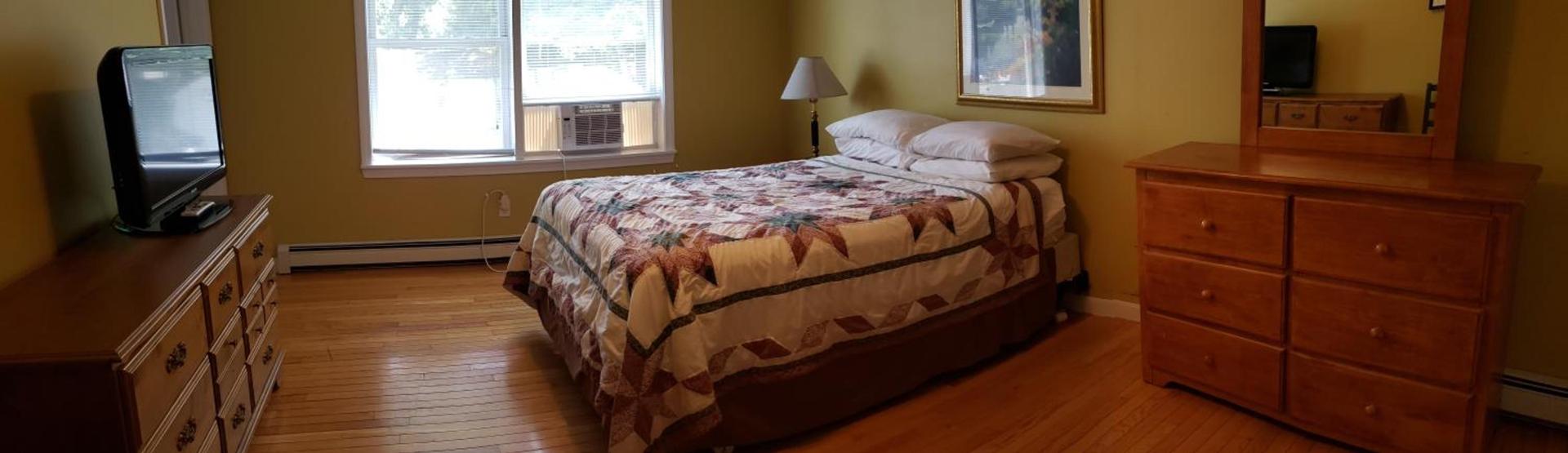 Weirs Beach Motel & Cottages photo 39
