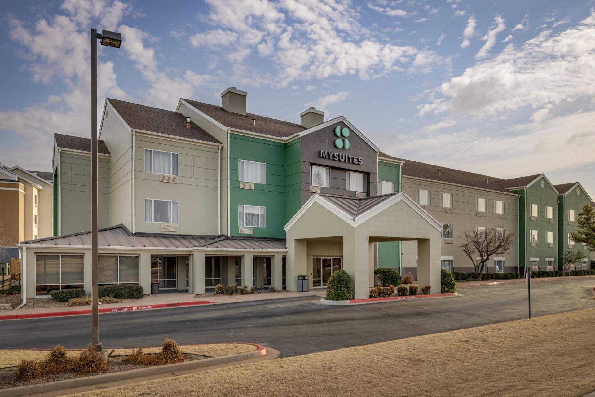 MySuites Lawton photo 4