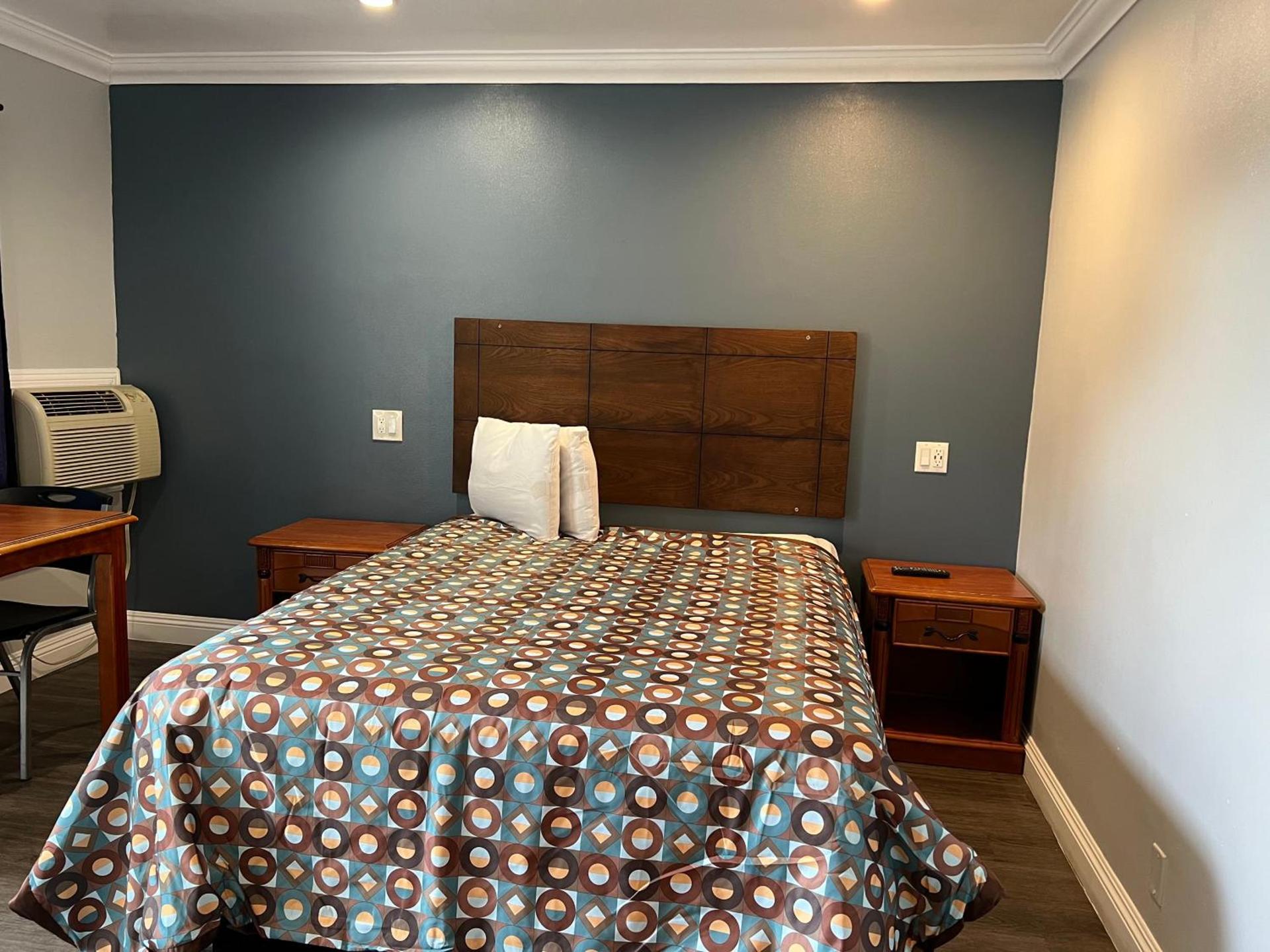 SOFI MOTEL photo 2