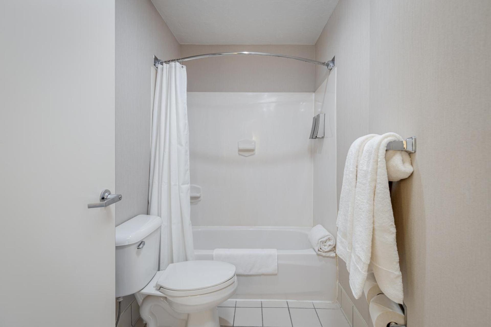 MySuites Lawton photo 38