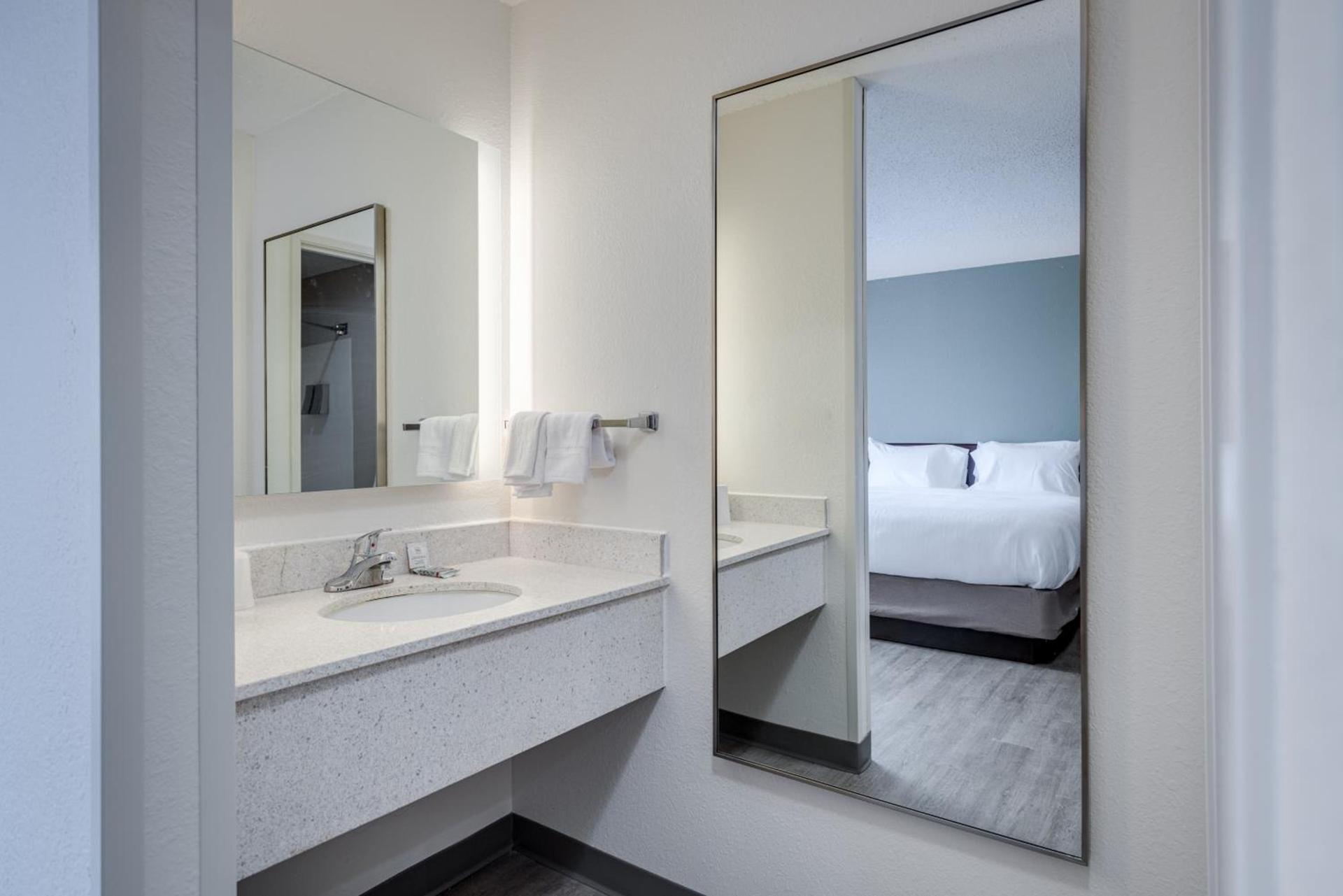 MySuites Lawton photo 37