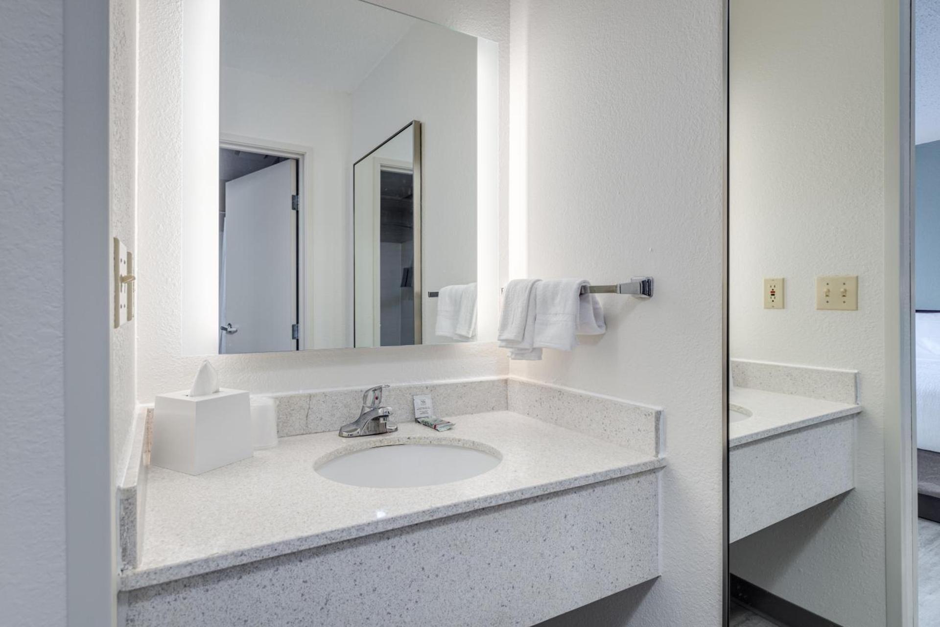 MySuites Lawton photo 36