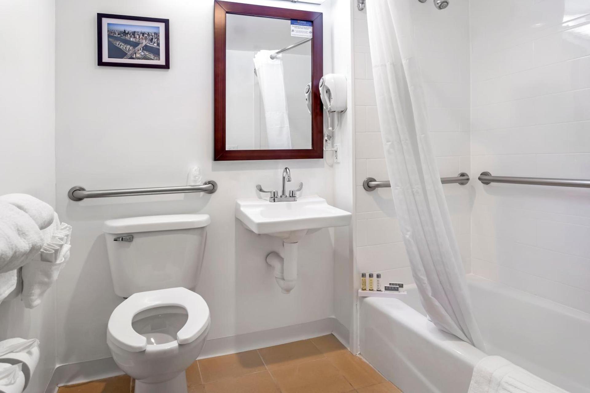 Avion Inn Near LGA Airport, an Ascend Collection Hotel photo 34