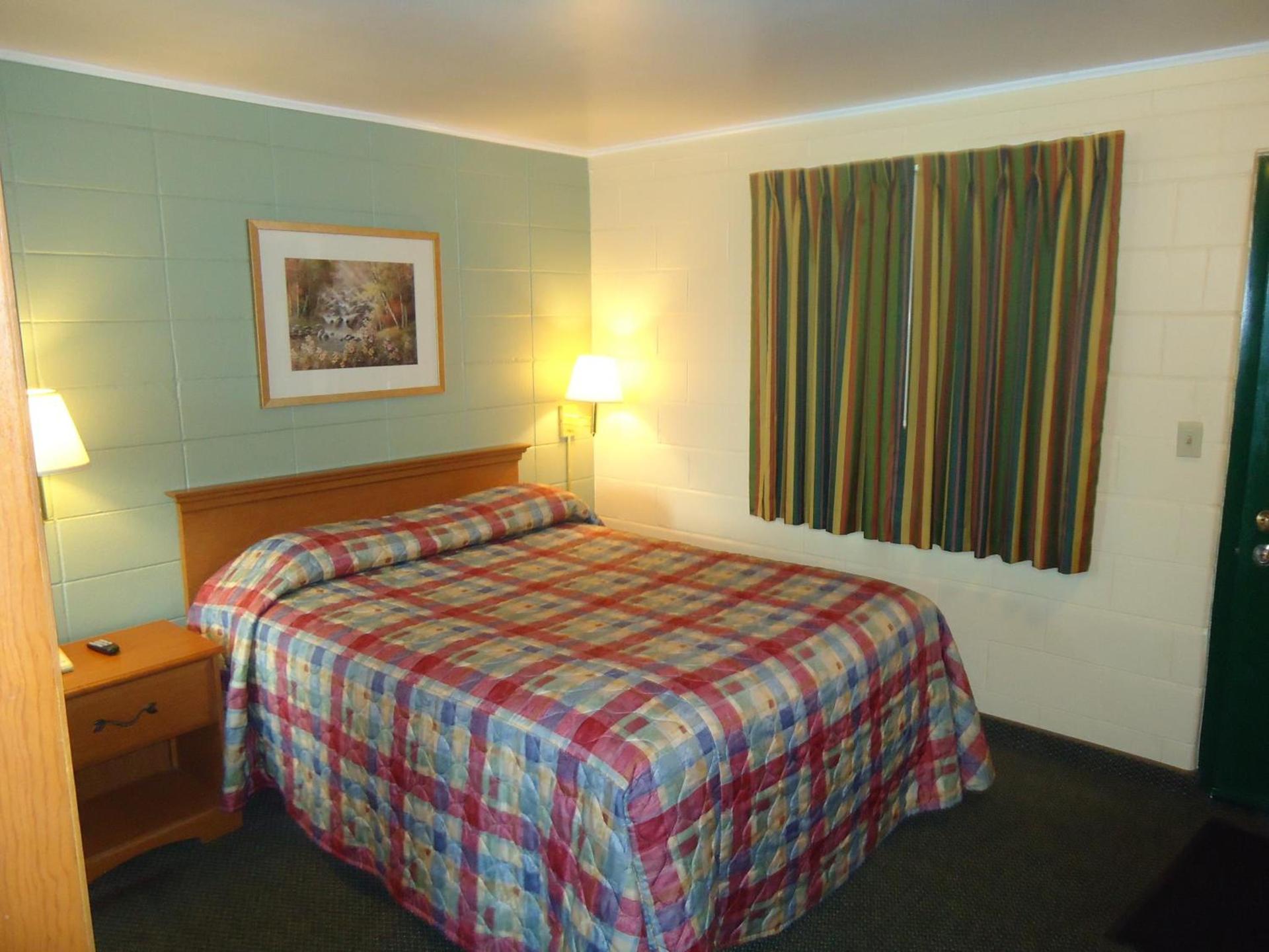 Tower Motel photo 9