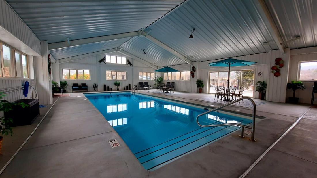 Stonebrook Lodge Bryson City photo 4