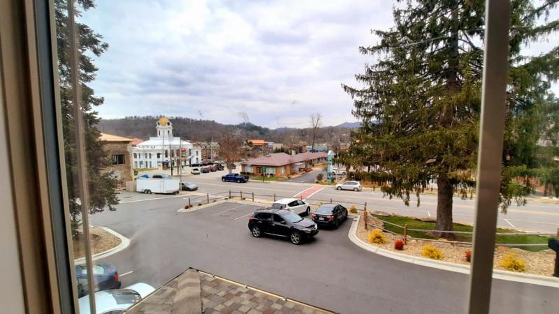 Stonebrook Lodge Bryson City photo 21