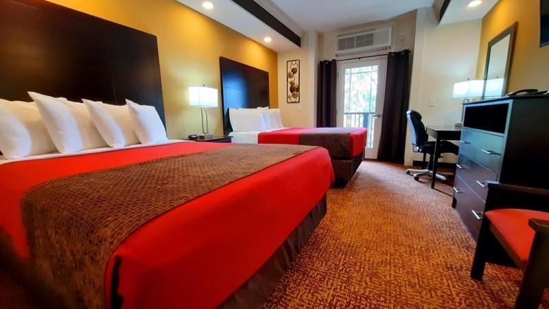 Stonebrook Lodge Bryson City photo 25