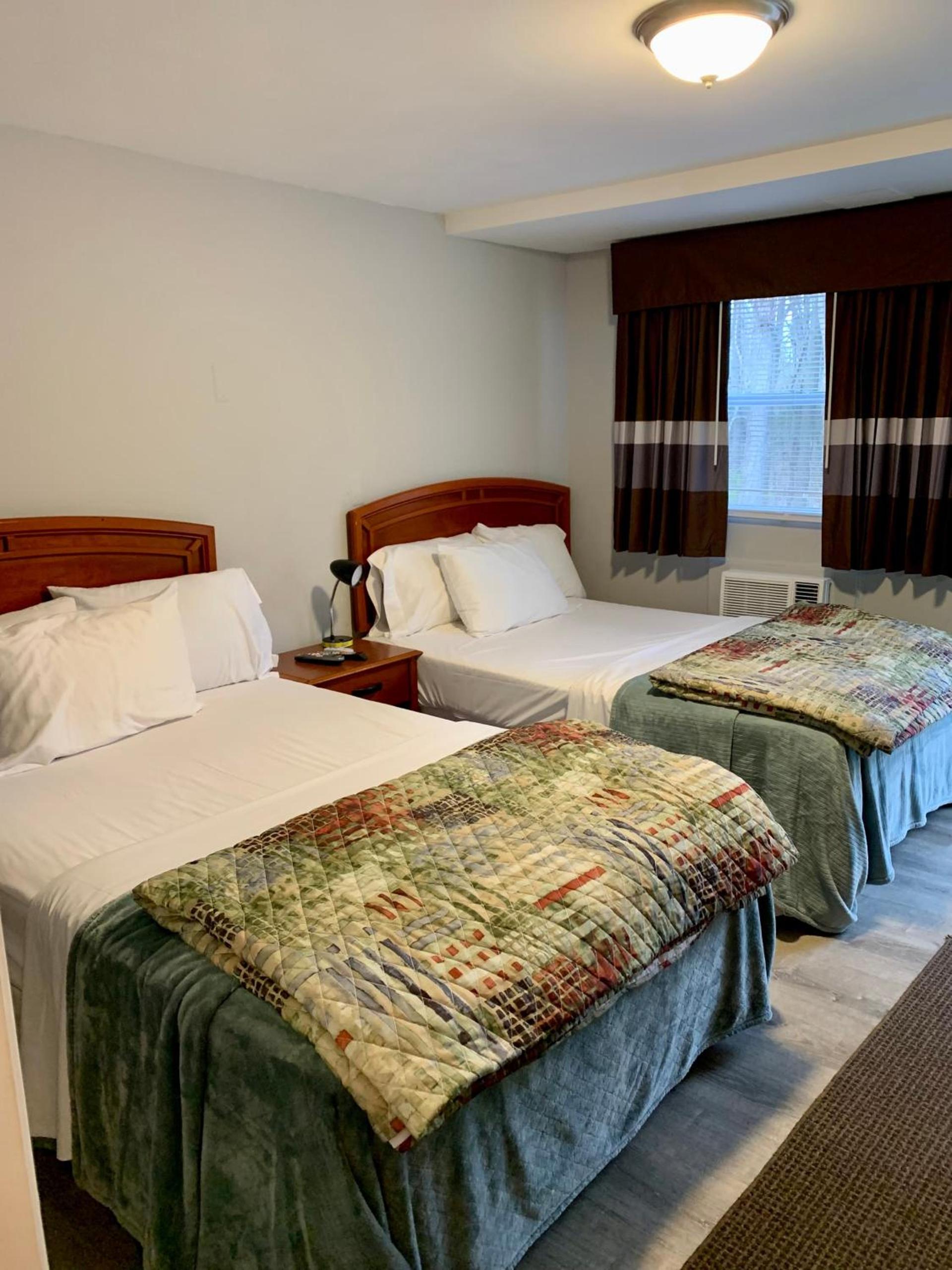 Hill Top Motel photo 13