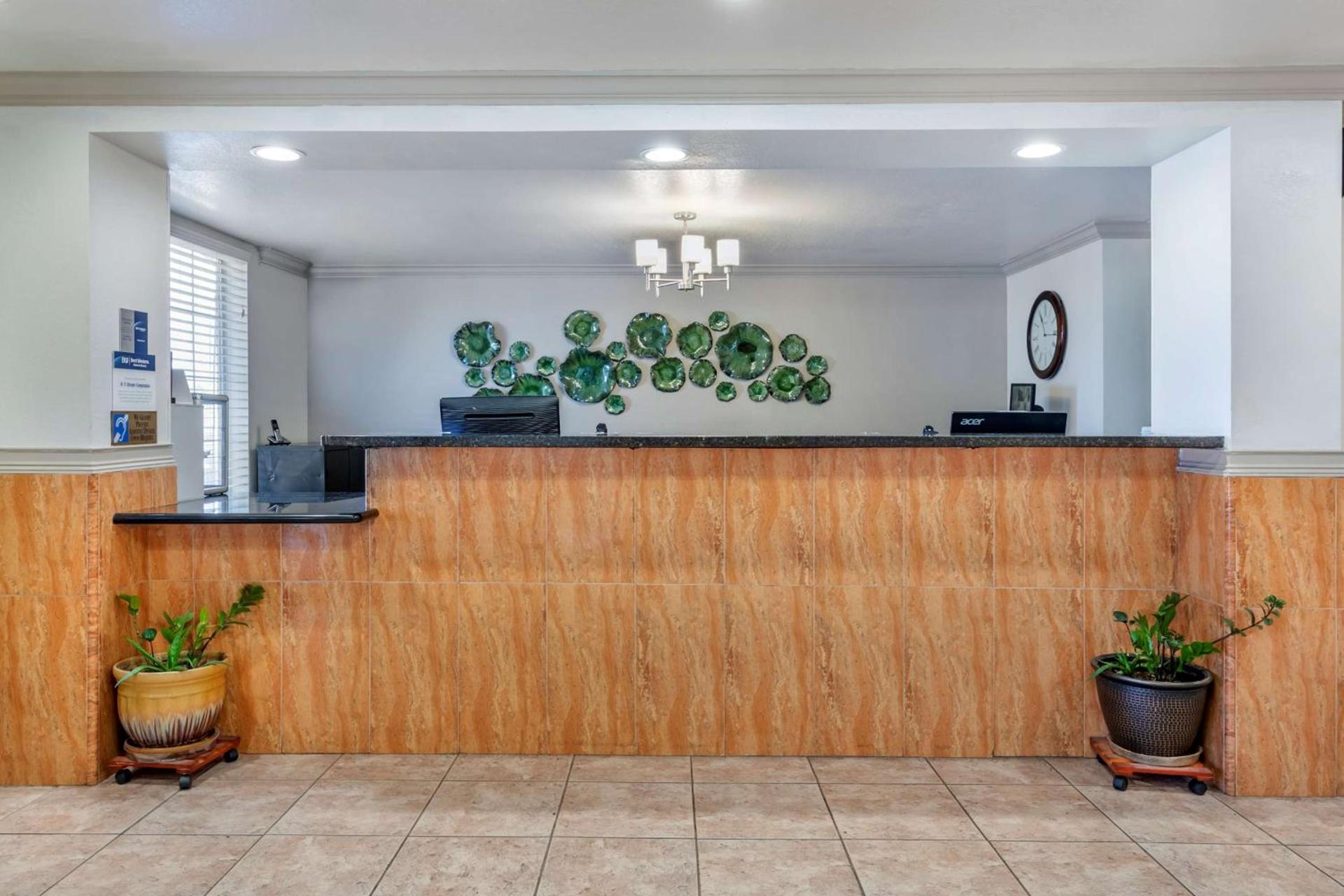 Best Western Plus John Jay Inn & Suites photo 13
