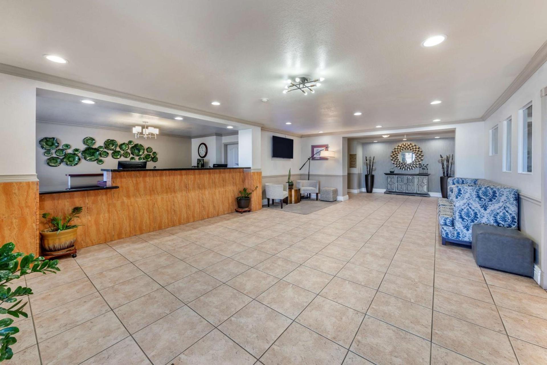Best Western Plus John Jay Inn & Suites photo 43