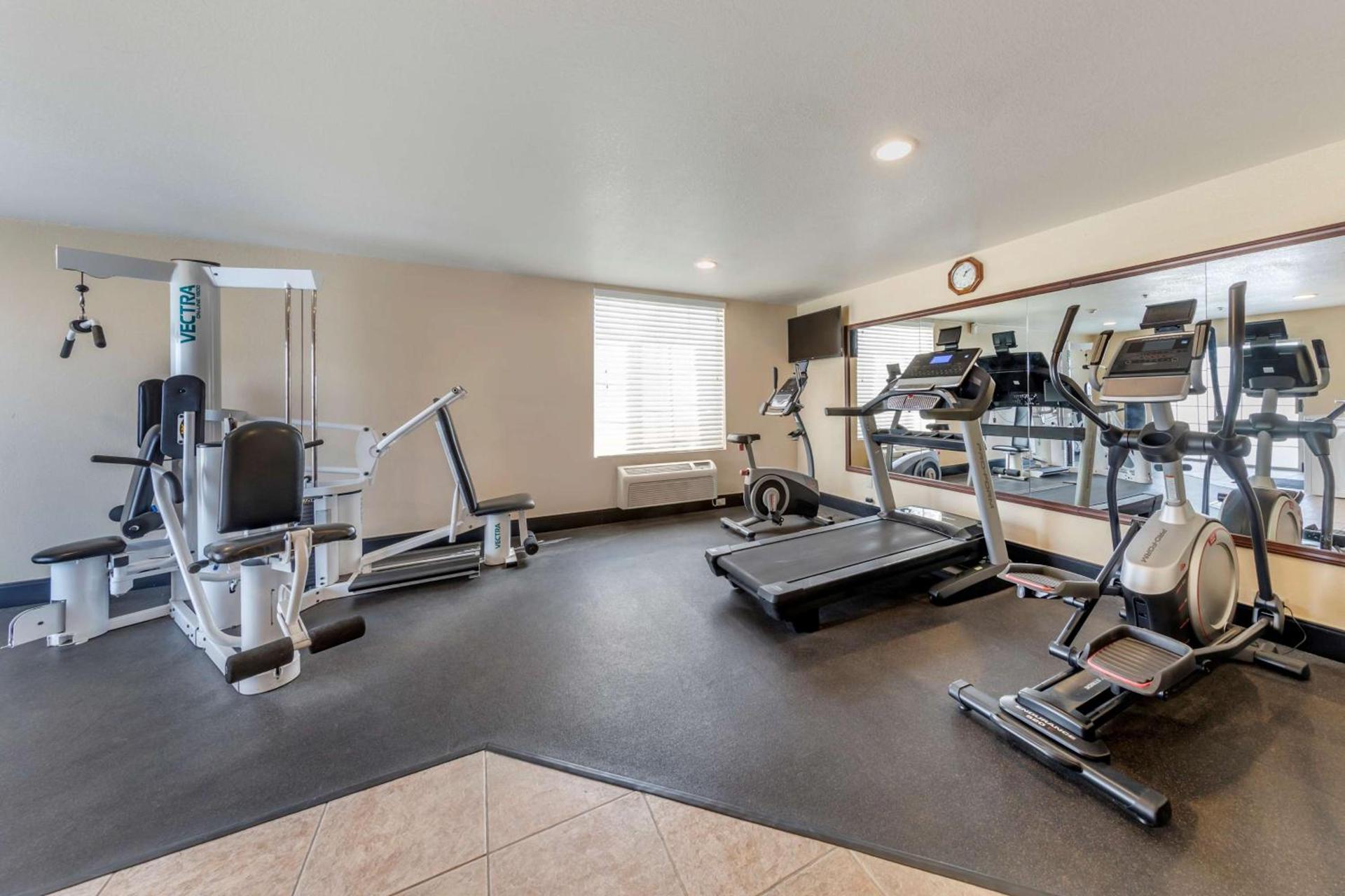 Best Western Plus John Jay Inn & Suites photo 5