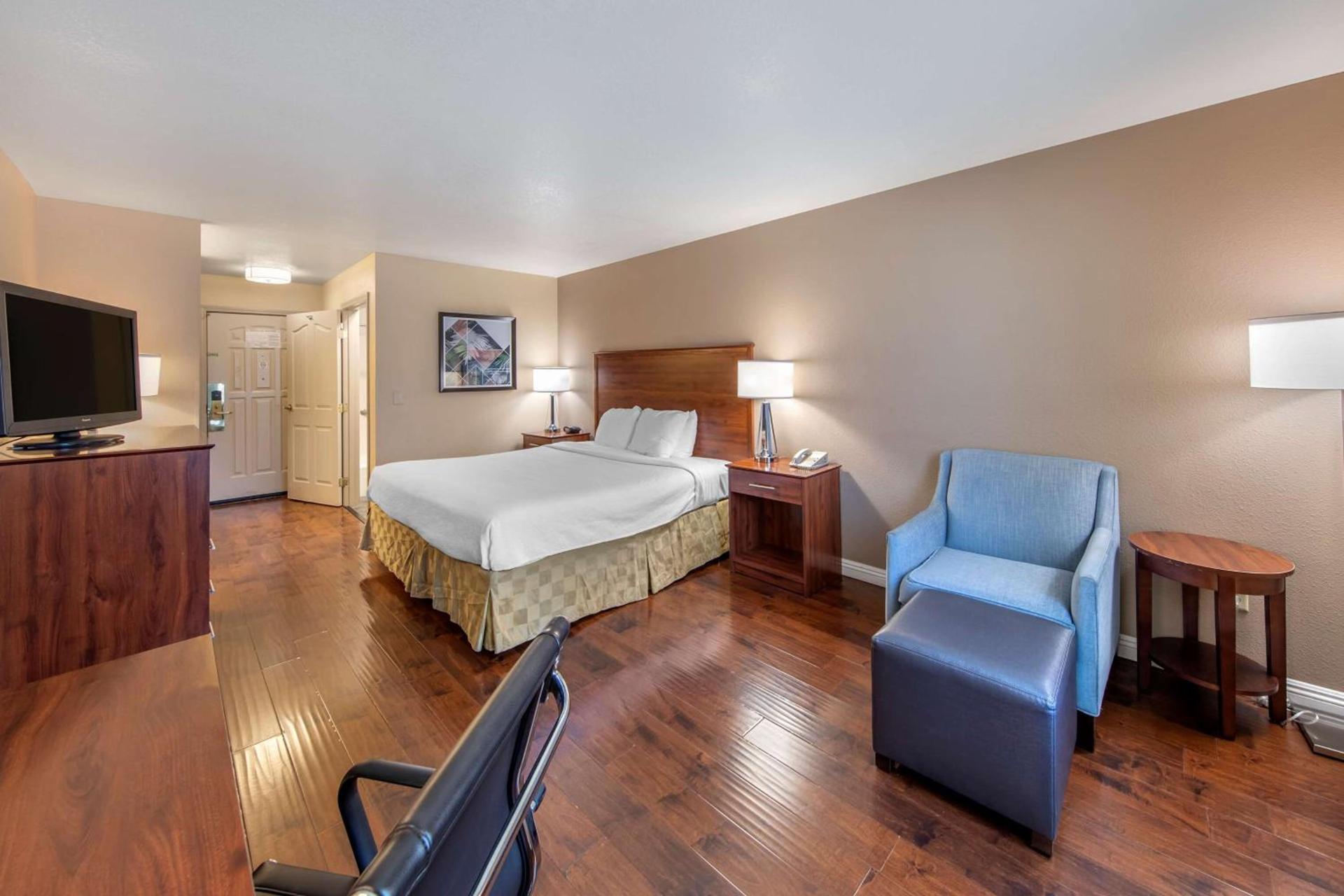 Best Western Plus John Jay Inn & Suites photo 16