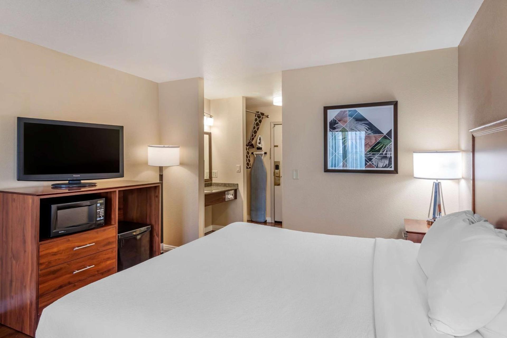 Best Western Plus John Jay Inn & Suites photo 17