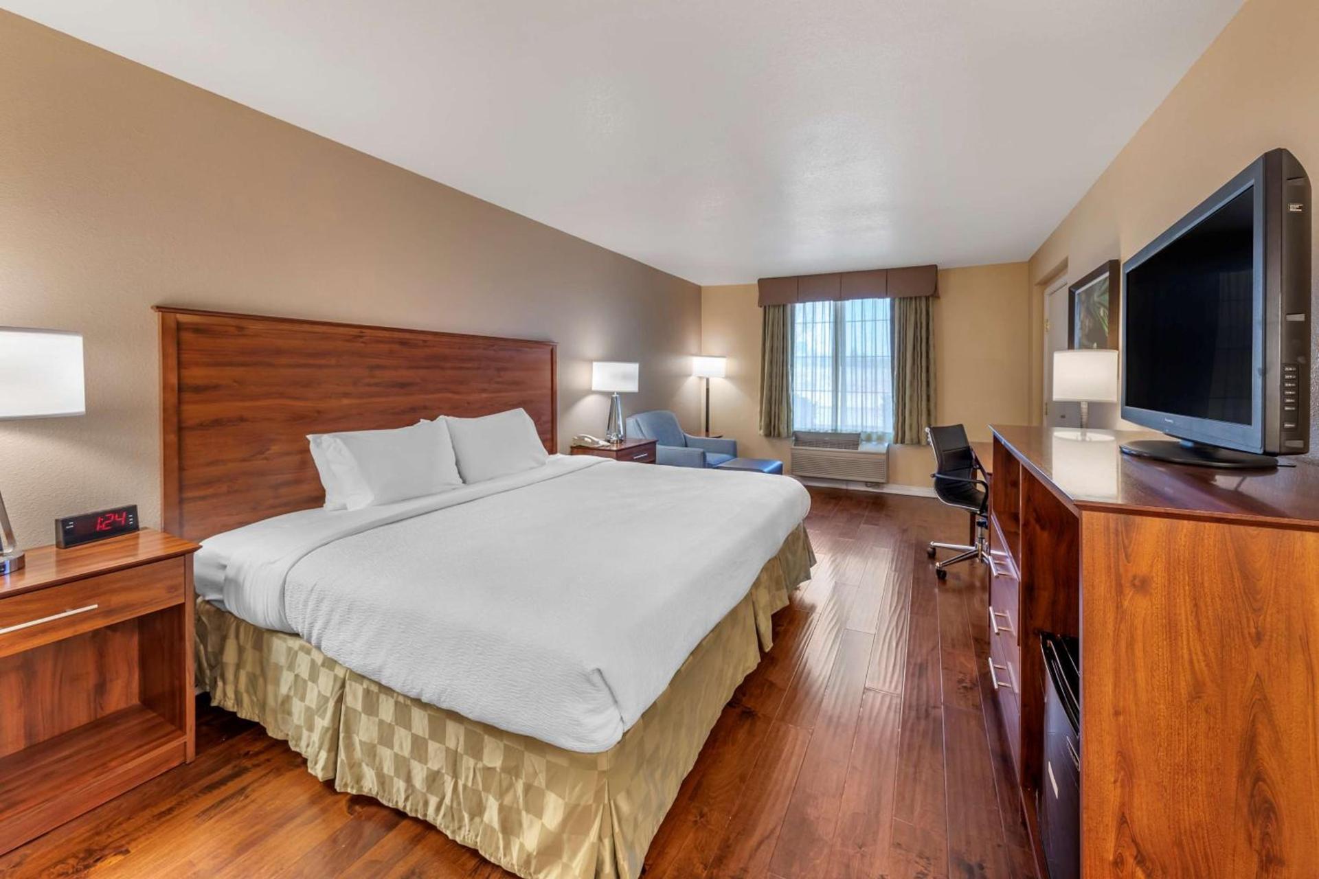 Best Western Plus John Jay Inn & Suites photo 8
