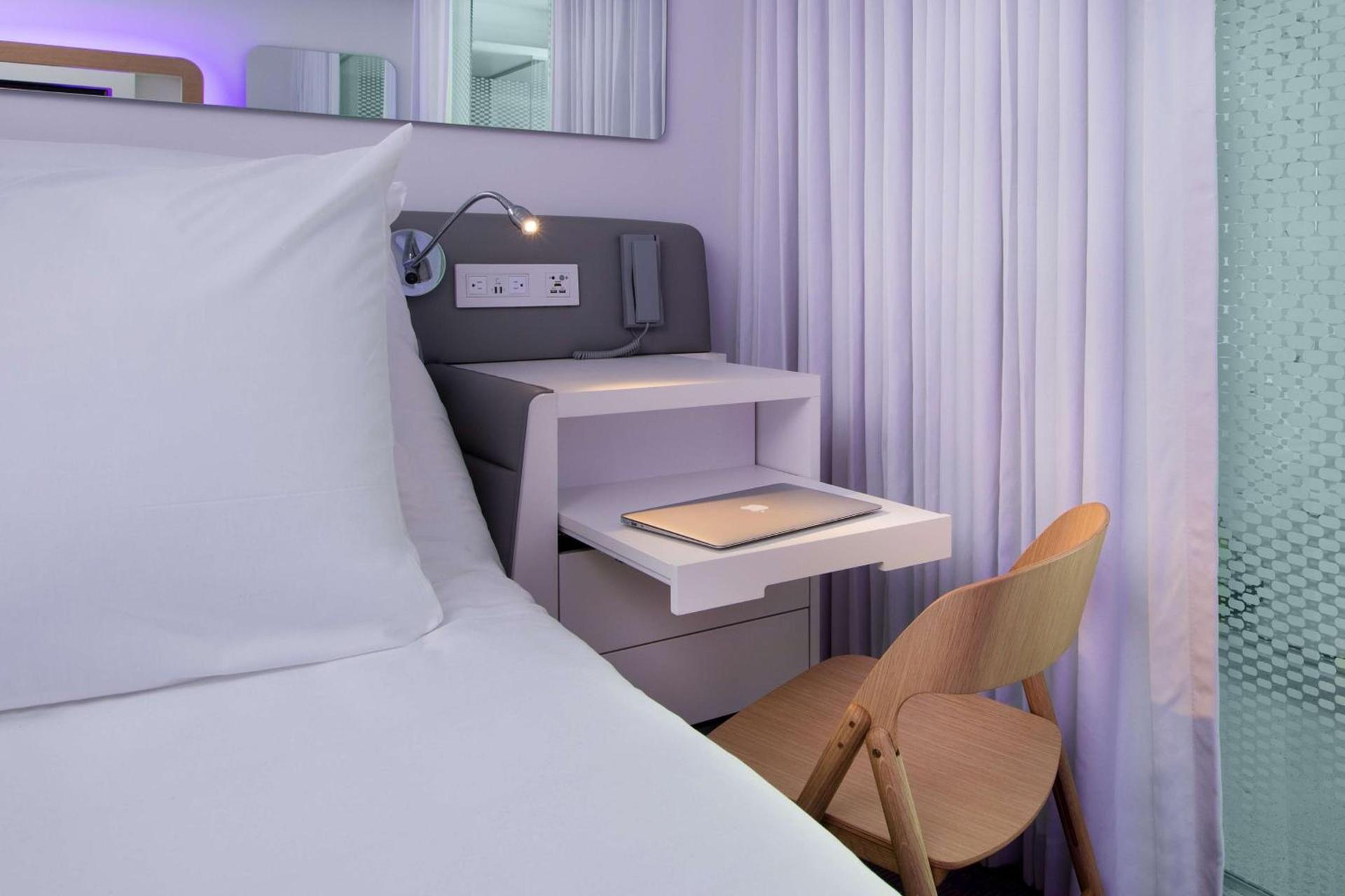 YOTEL Boston photo 15