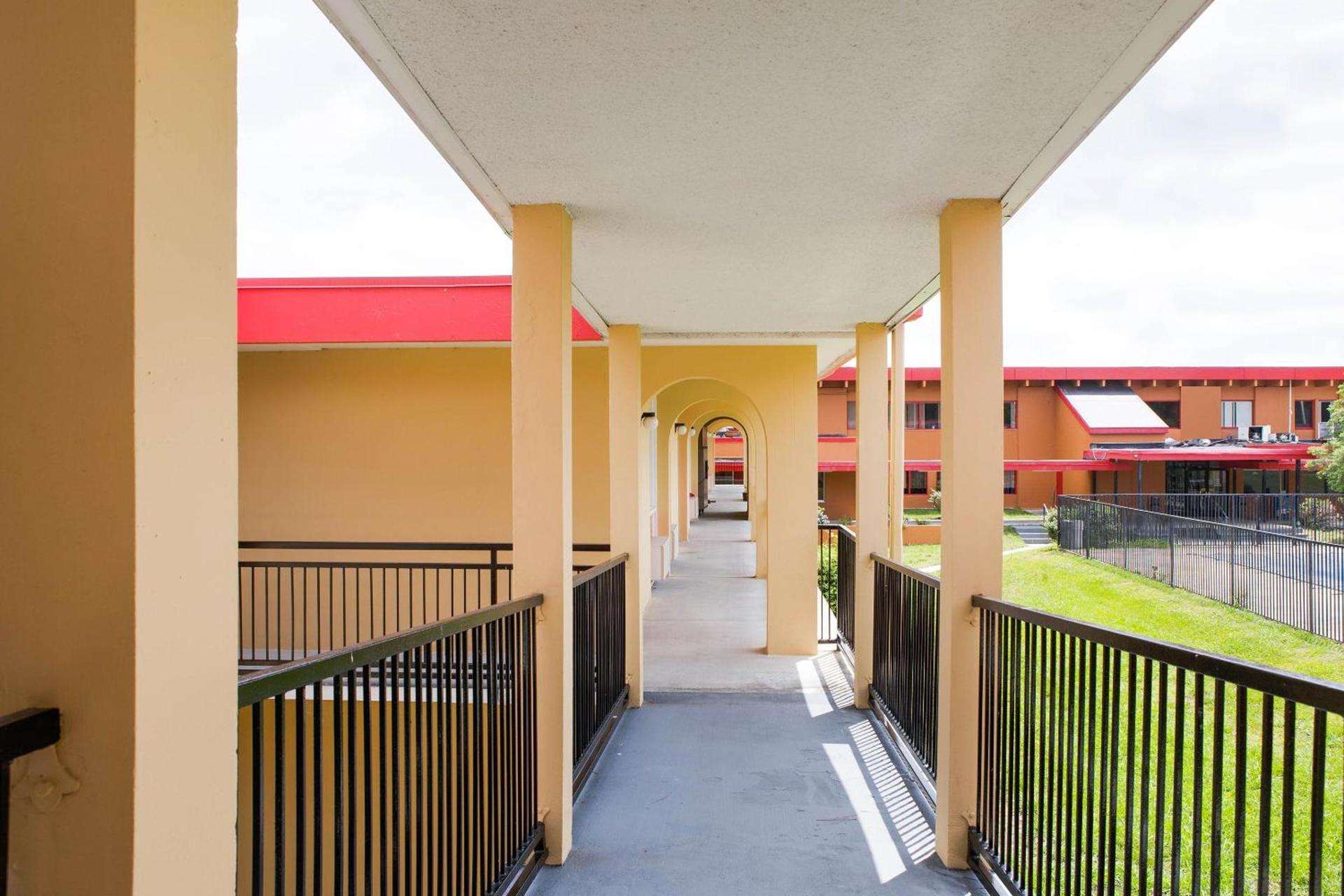 OYO Hotel Doswell Kings Dominion photo 9