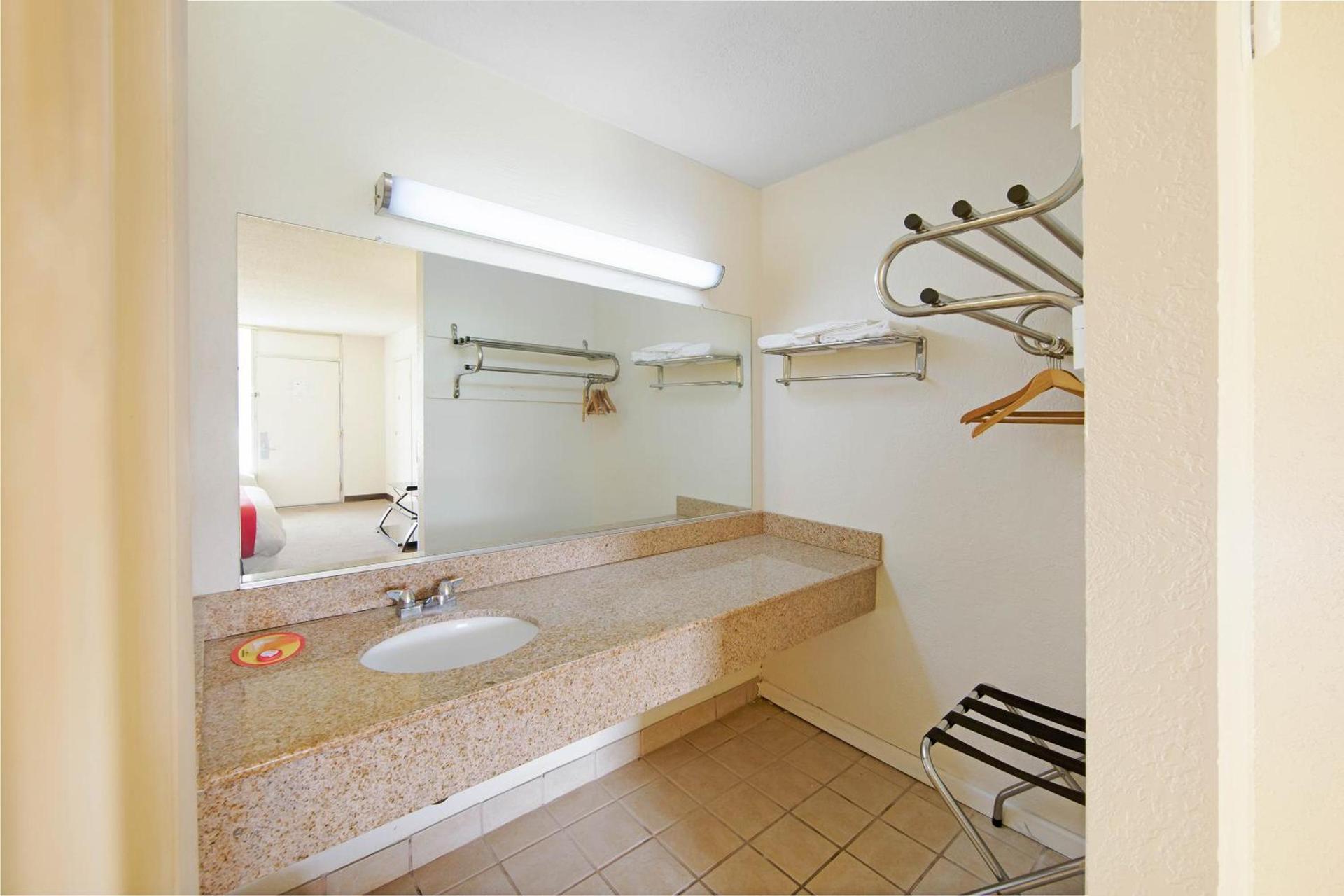 OYO Hotel Doswell Kings Dominion photo 16