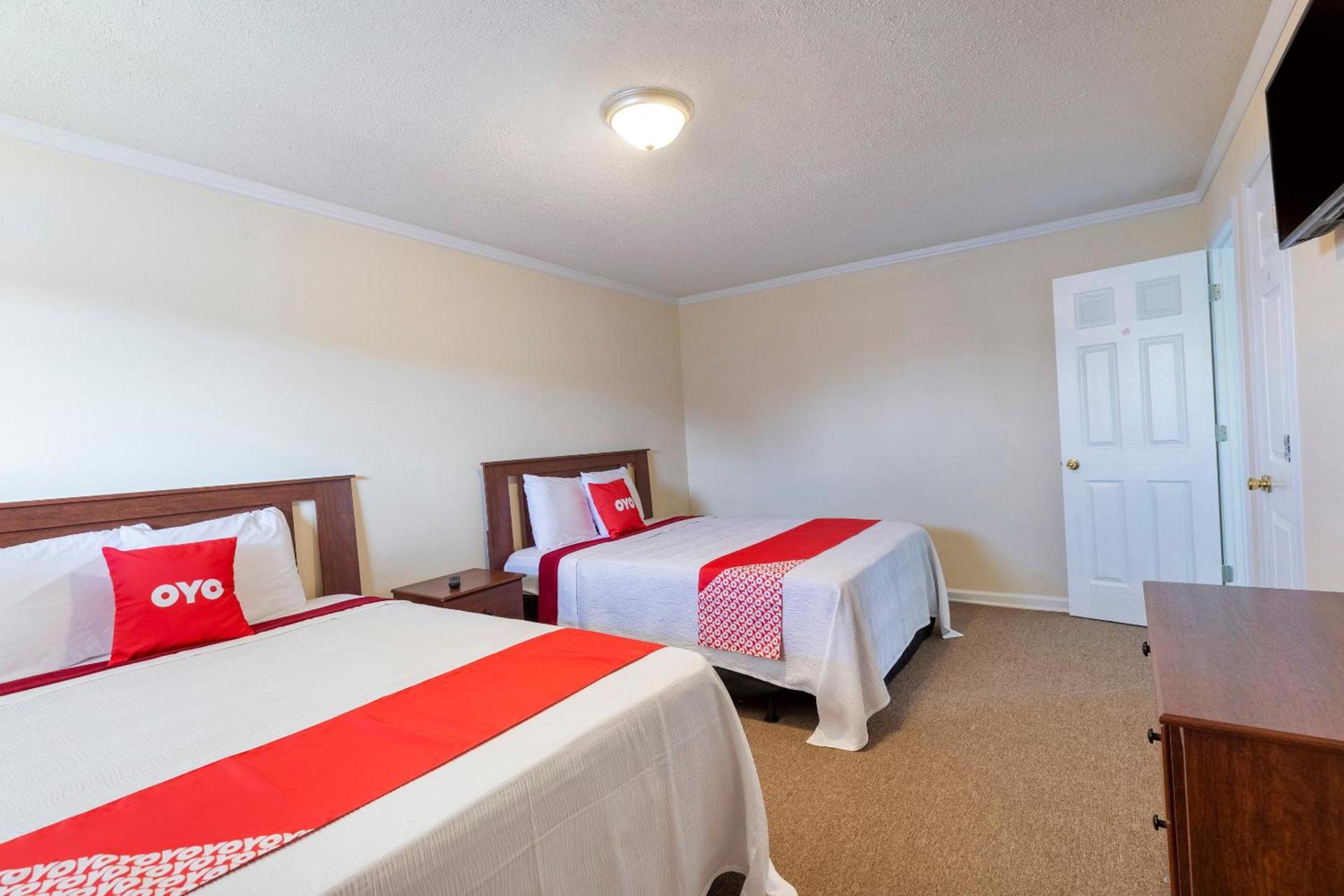 OYO Hotel Cave City KY photo 21
