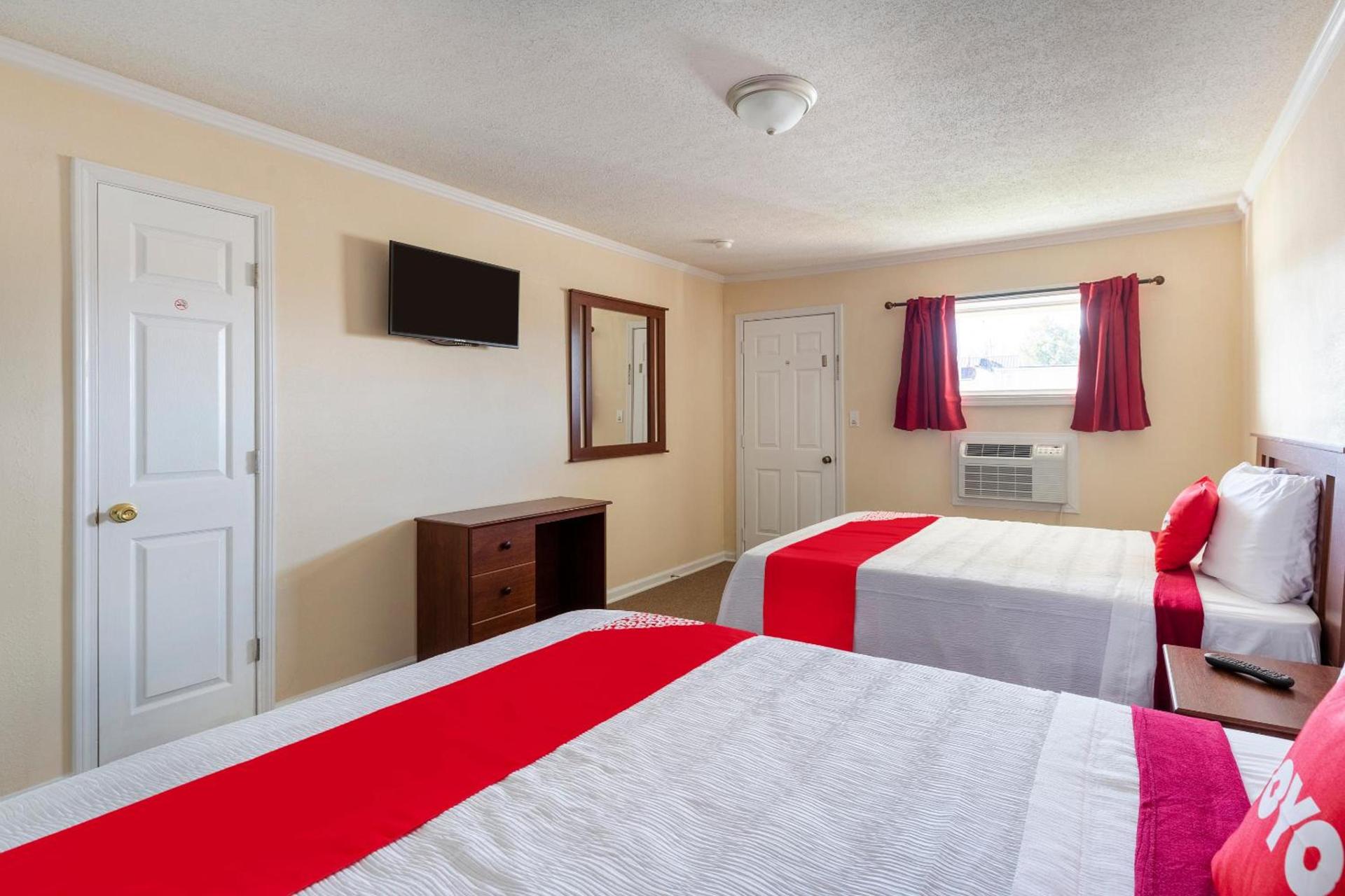 OYO Hotel Cave City KY photo 18