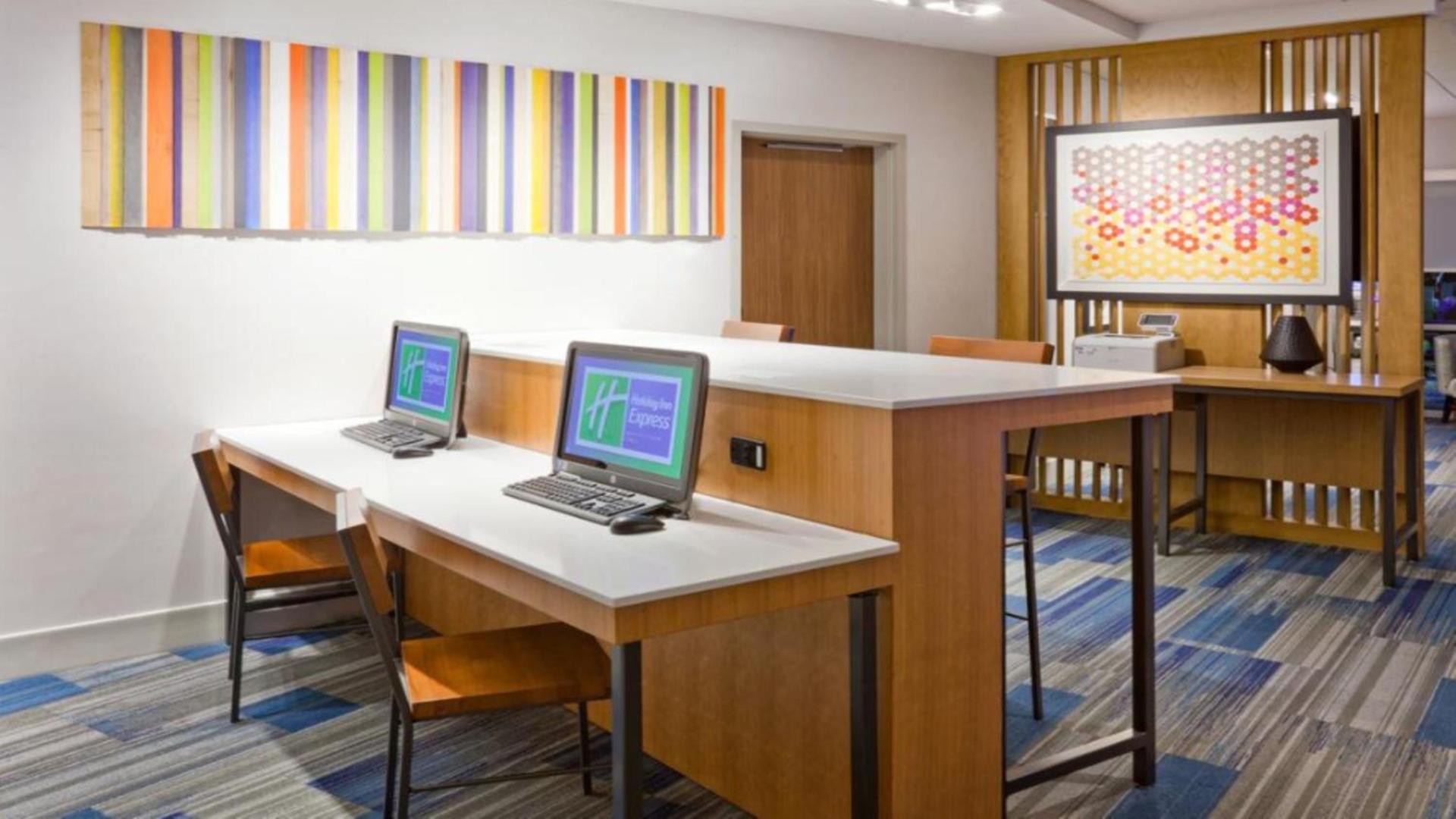 Holiday Inn Express & Suites Ripley by IHG photo 35