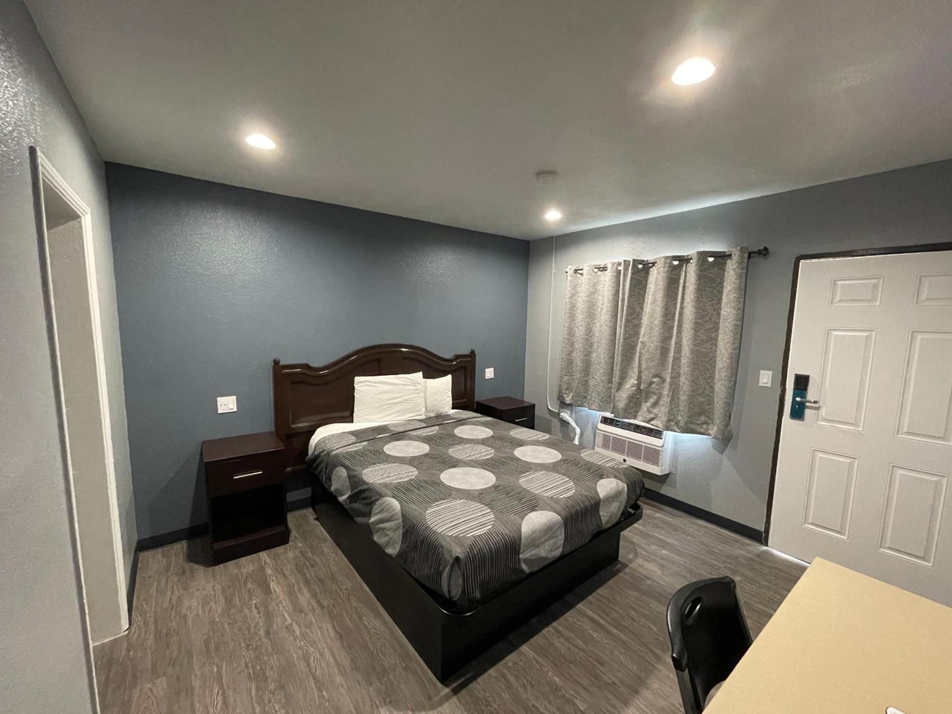 Cornett Motel photo 23