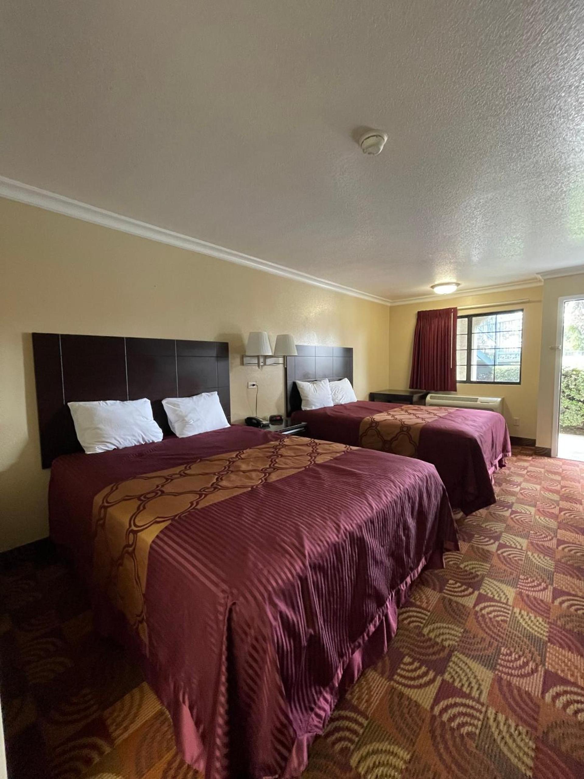 Chino Motel photo 7