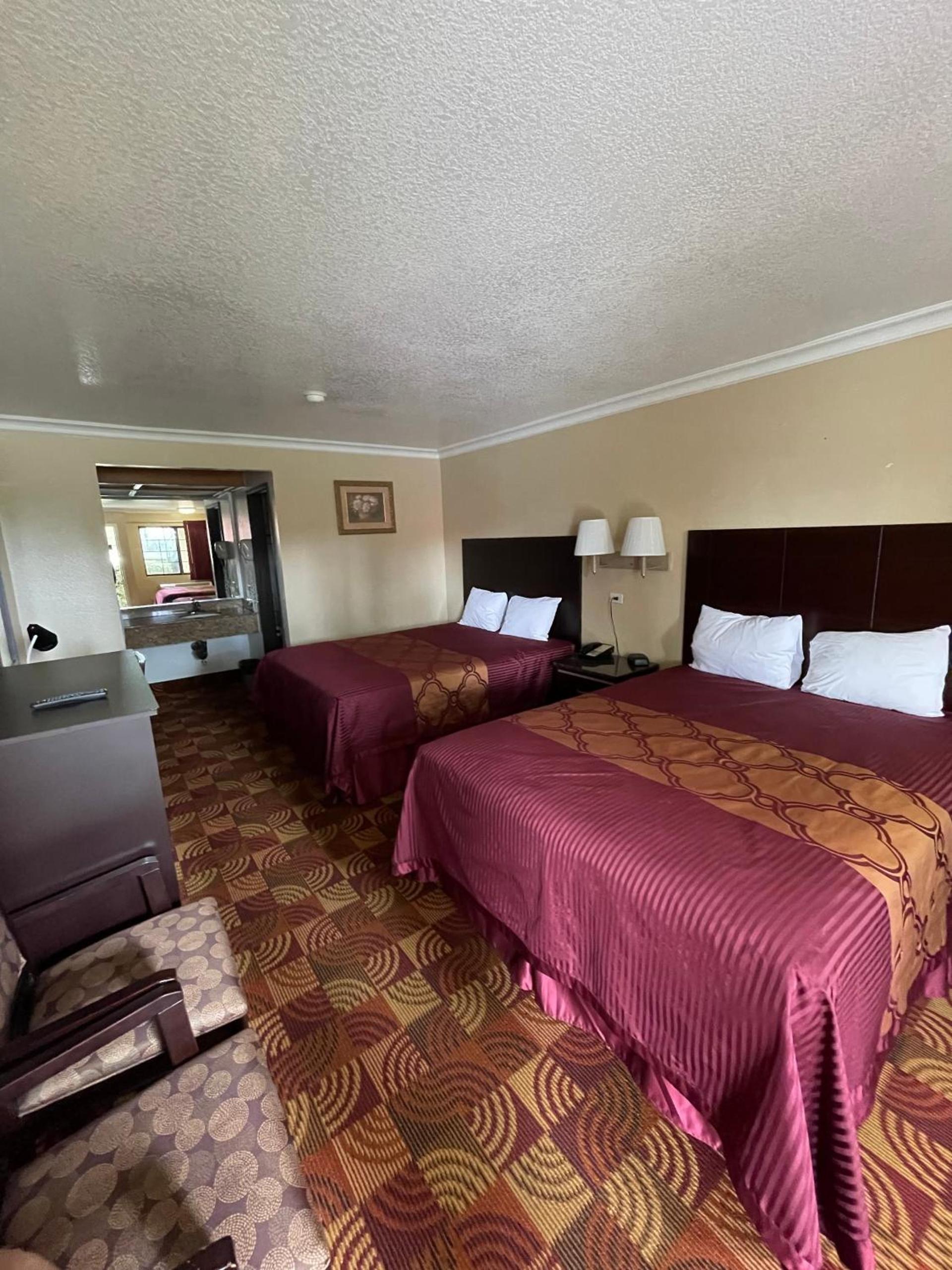 Chino Motel photo 9
