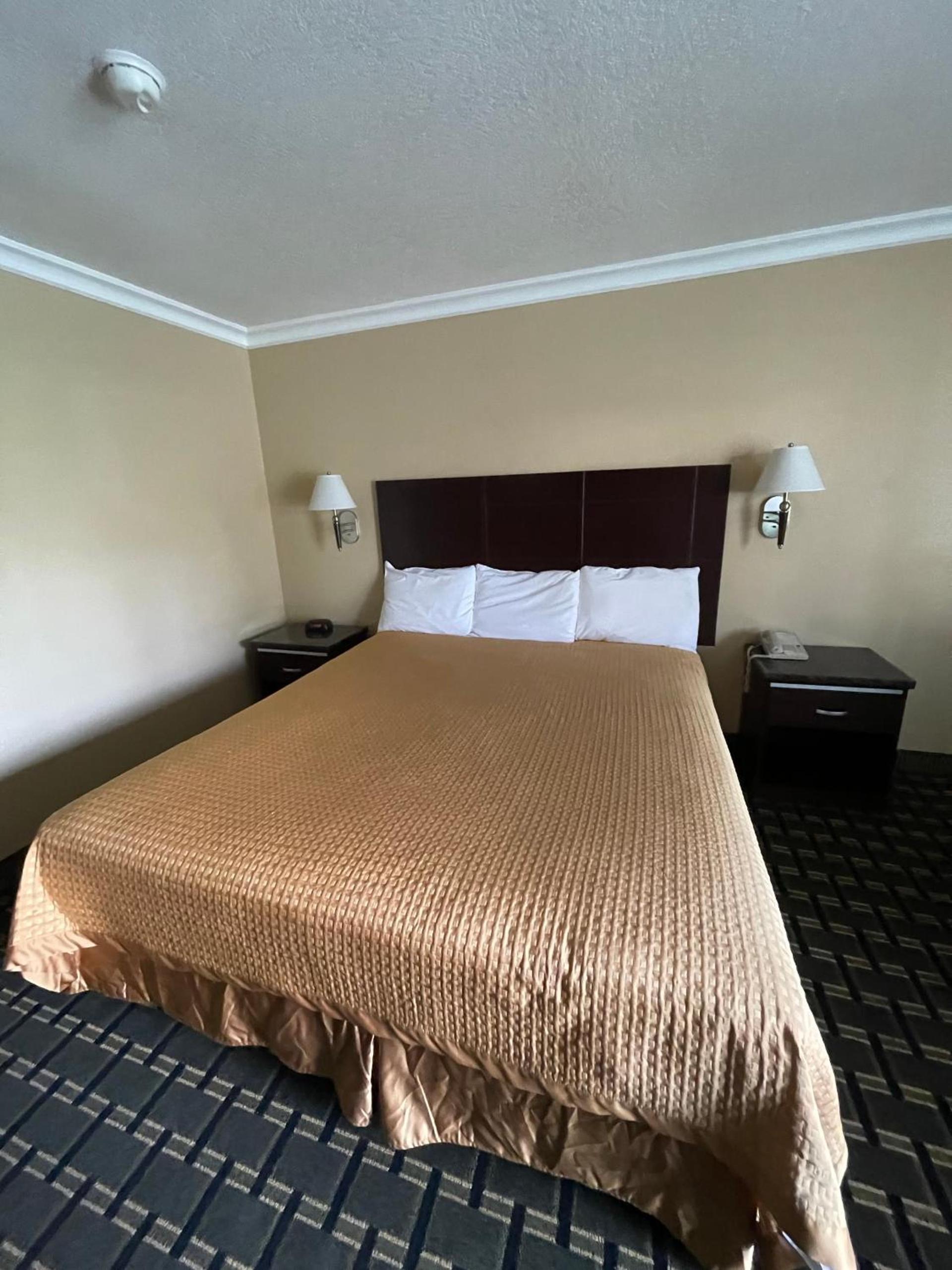 Chino Motel photo 6