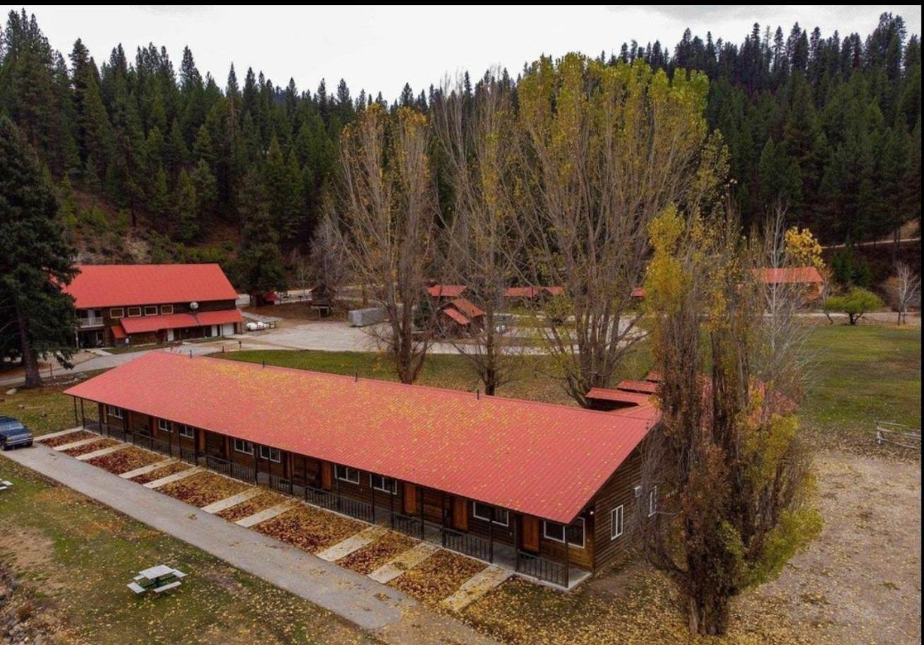 Southfork Lodge - Riverside Inn photo 12