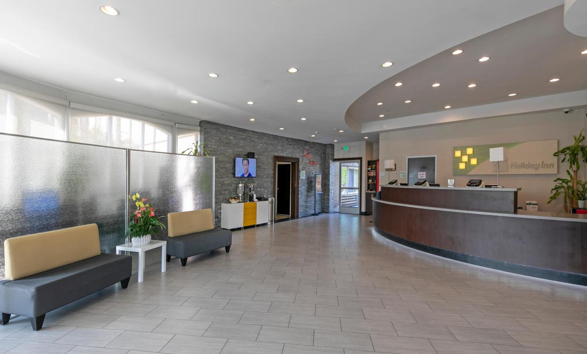 Holiday Inn West Covina, an IHG Hotel photo 7