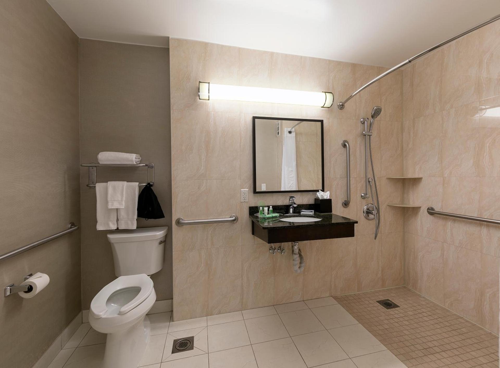 Holiday Inn West Covina, an IHG Hotel photo 21