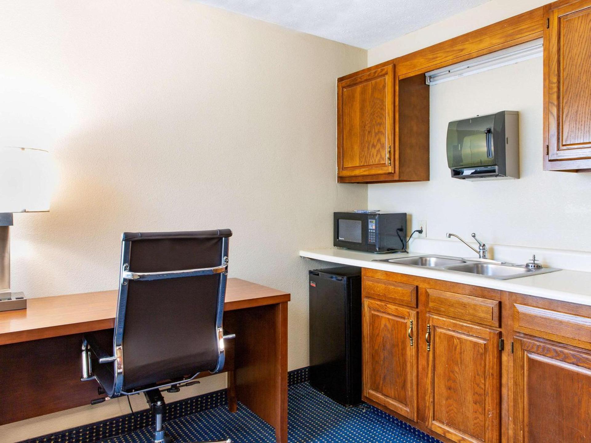 Comfort Inn Piketon near Fairgrounds photo 55