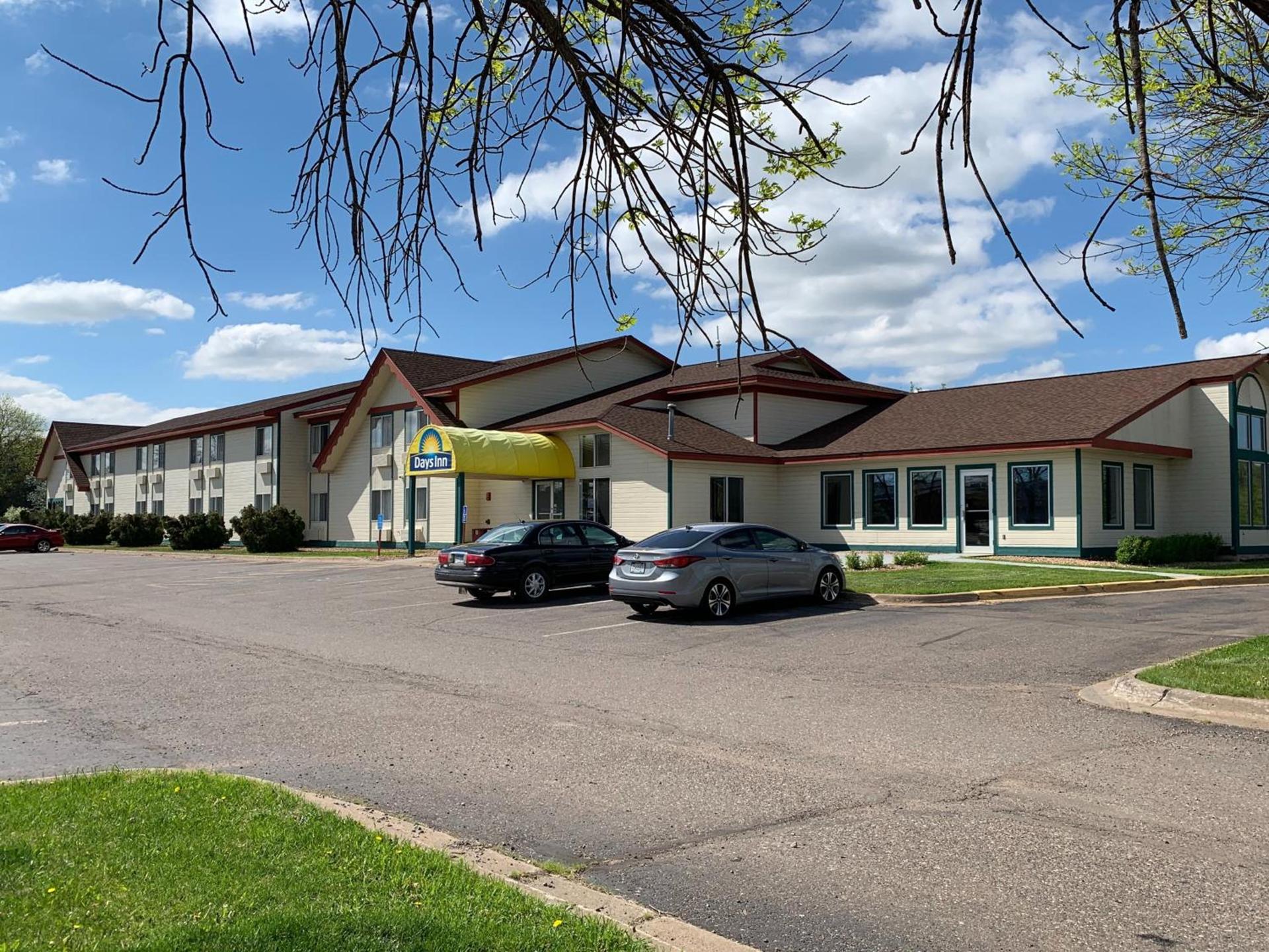 Days Inn by Wyndham Hinckley photo 28