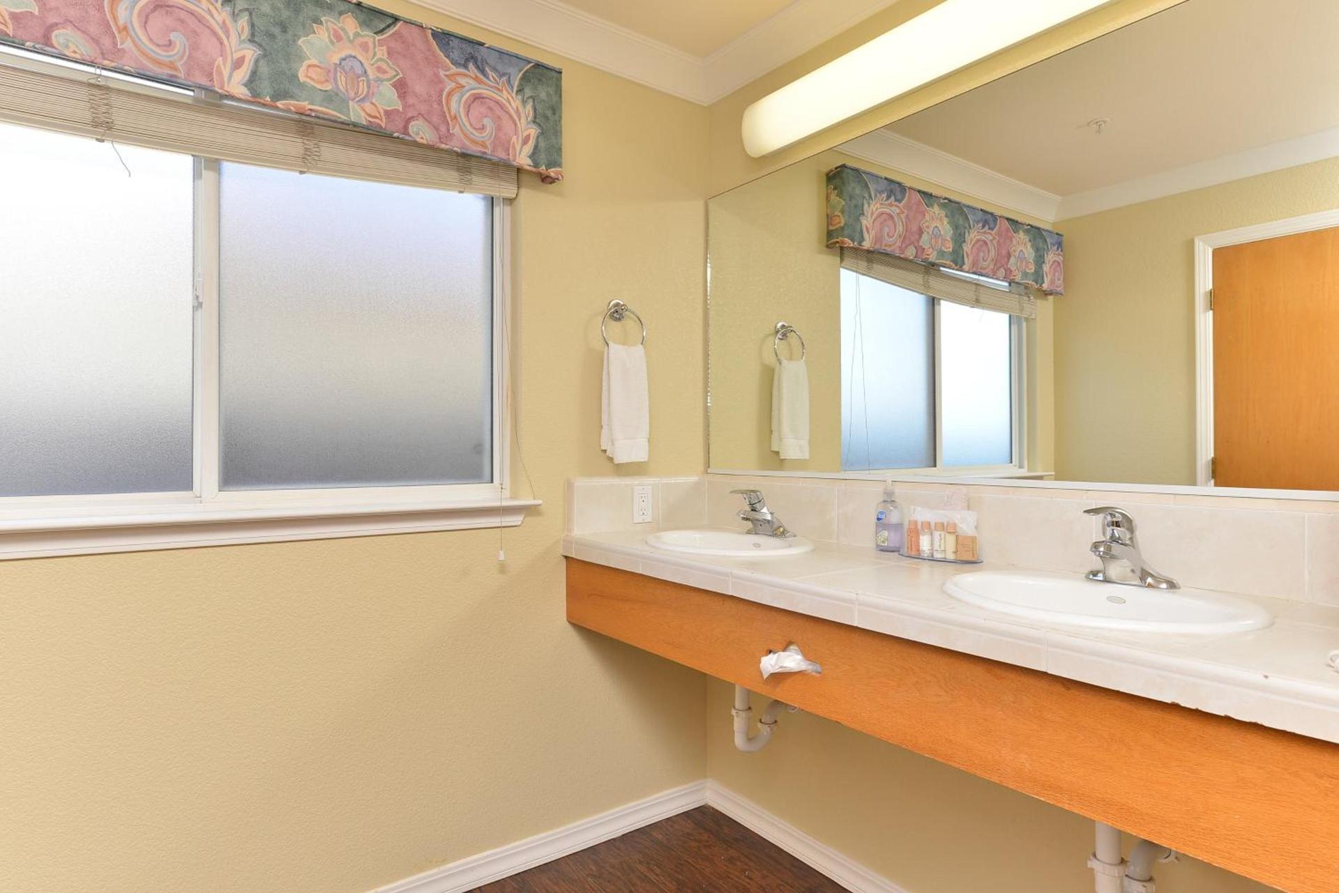 Cayucos Beach Inn photo 23