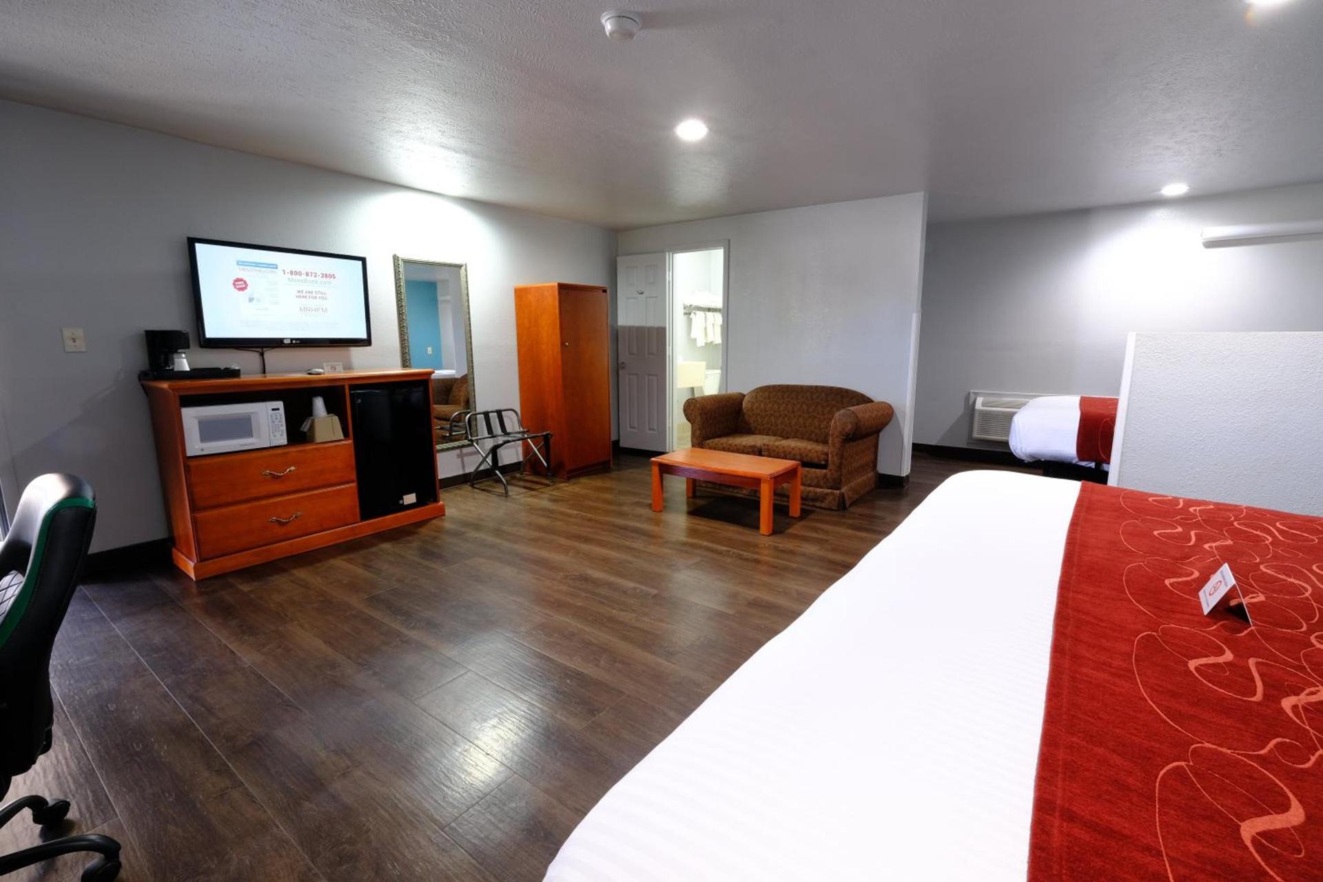 M Star Hotel Searcy photo 24