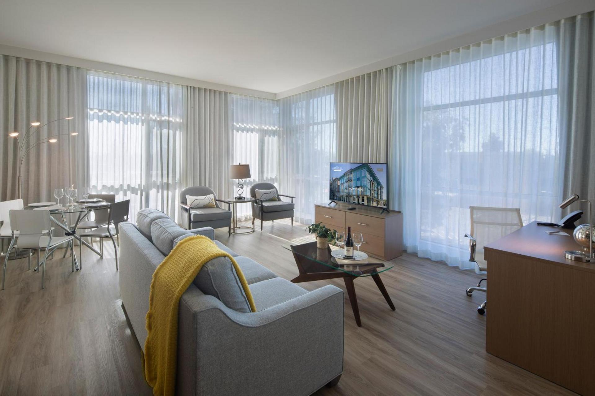 Art House Hotel photo 36